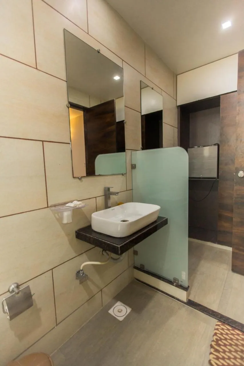 Bathroom in Hotel Fun City