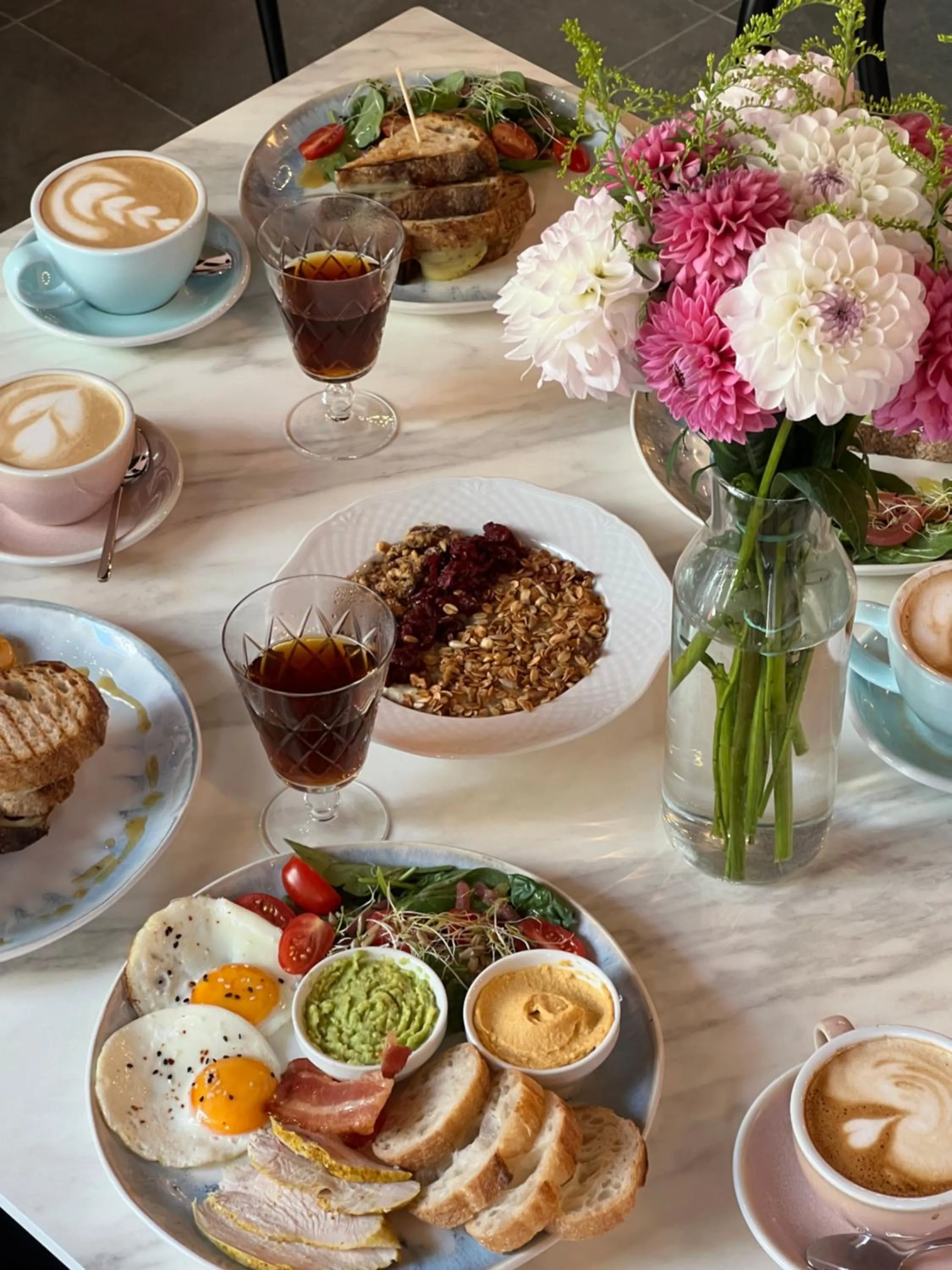 Breakfast in Crystal Suites Old Town