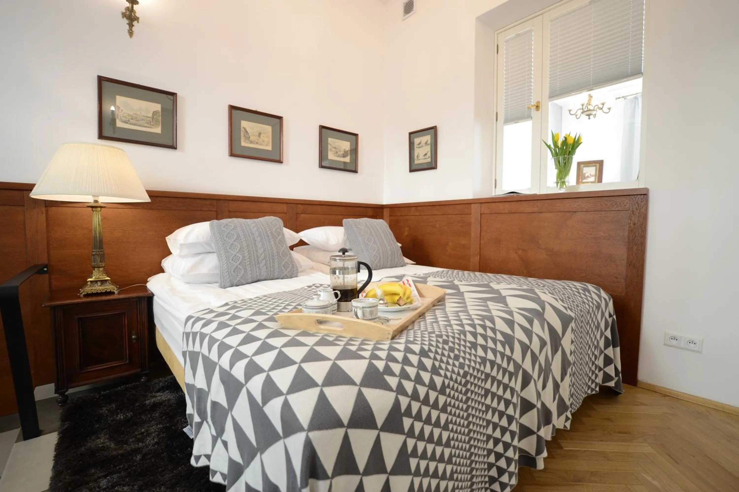 Bedroom, Bed in Crystal Suites Old Town