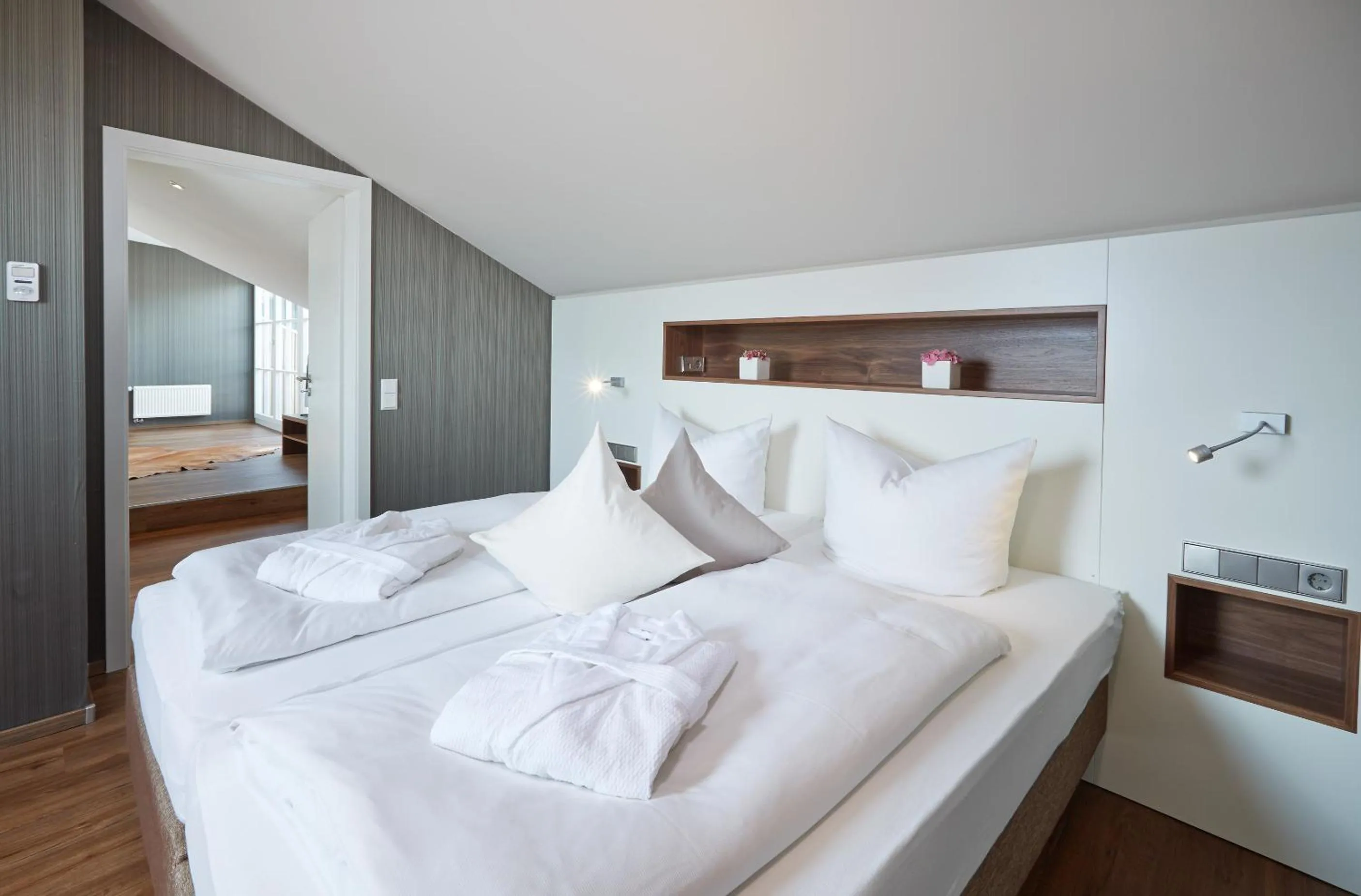 Photo of the whole room, Bed in Die Reichsstadt - Hotel Spa und Restaurant