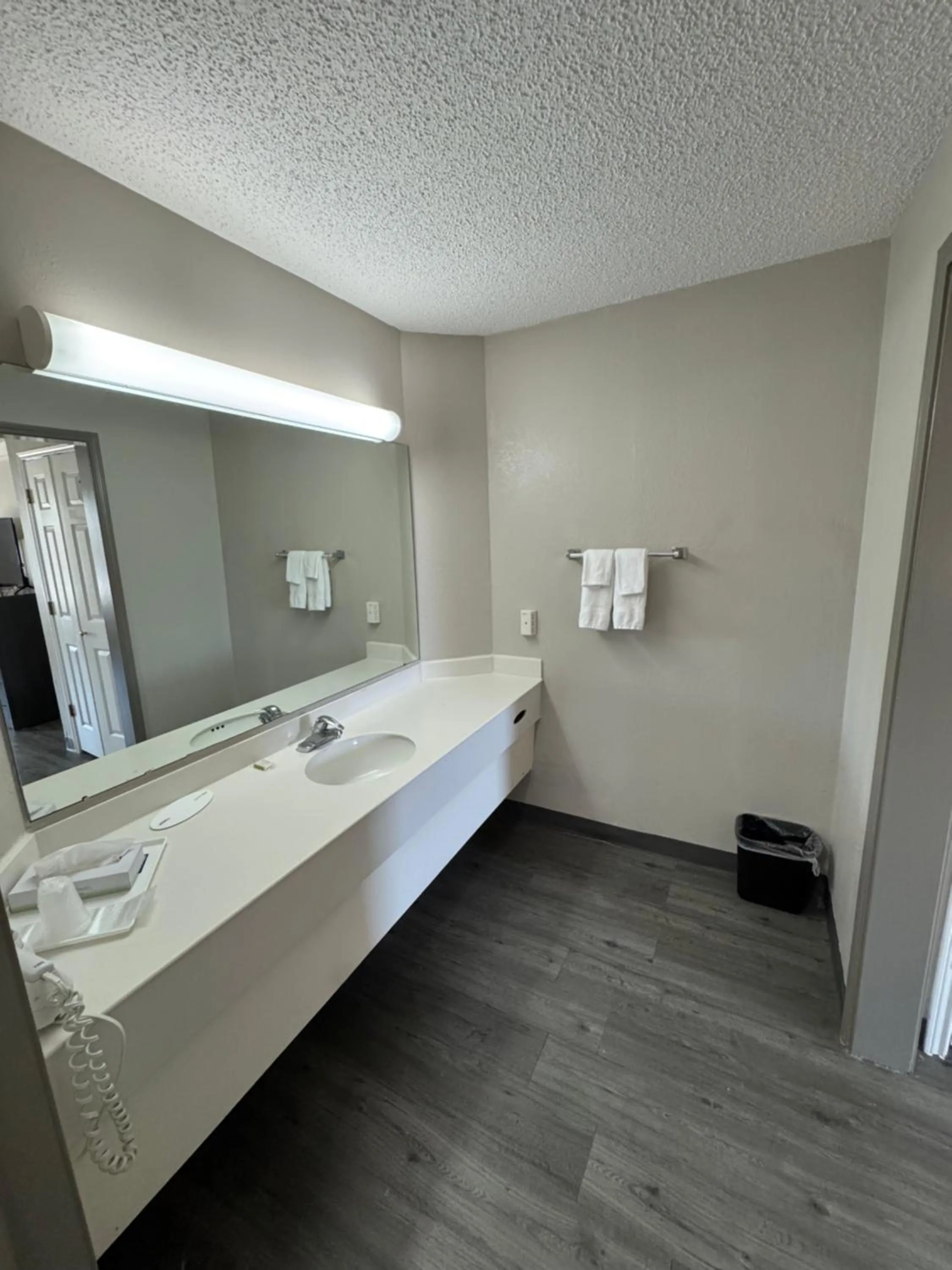 Bathroom in Days Inn by Wyndham Georgetown