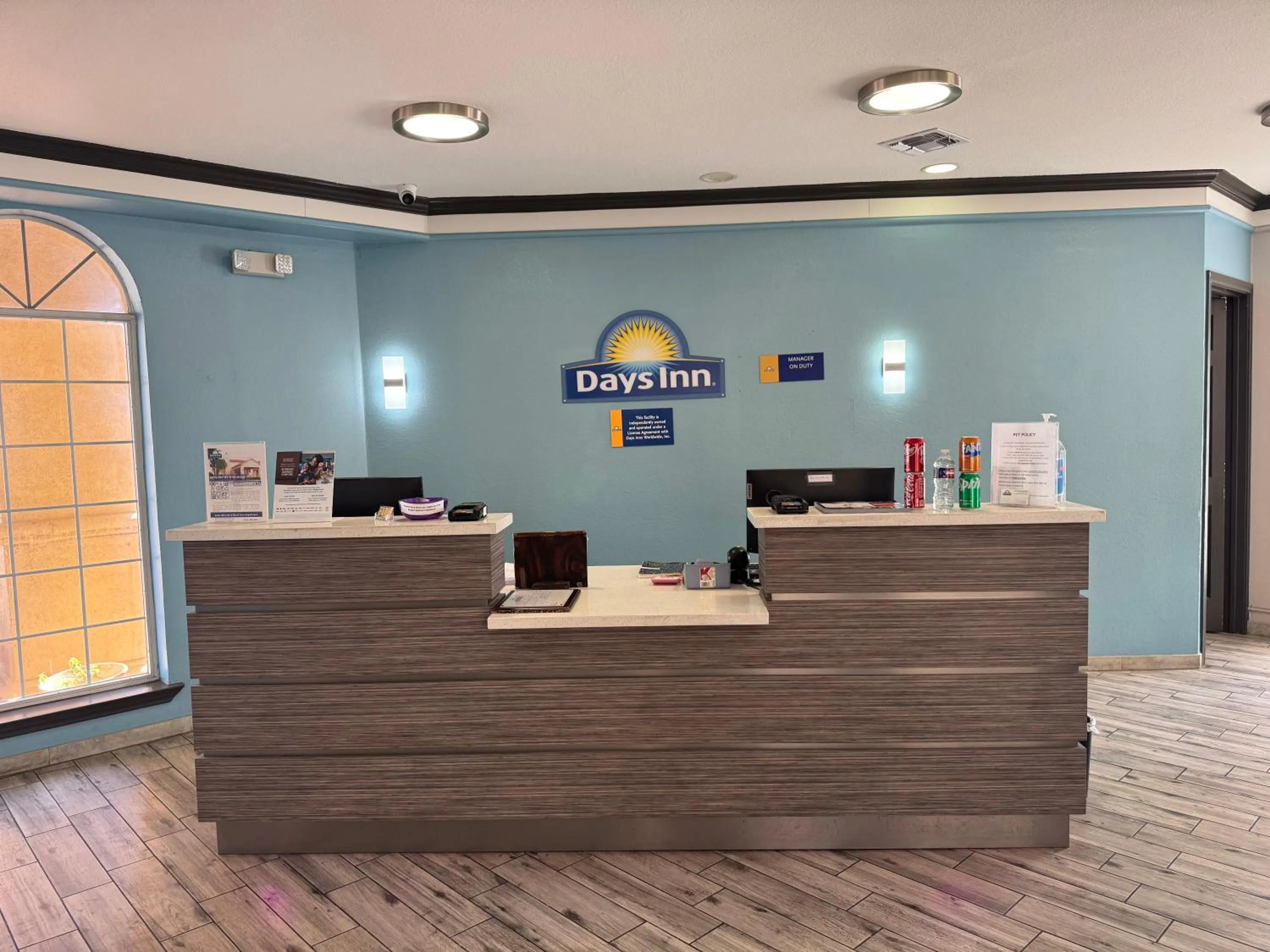 Lobby or reception in Days Inn by Wyndham Georgetown