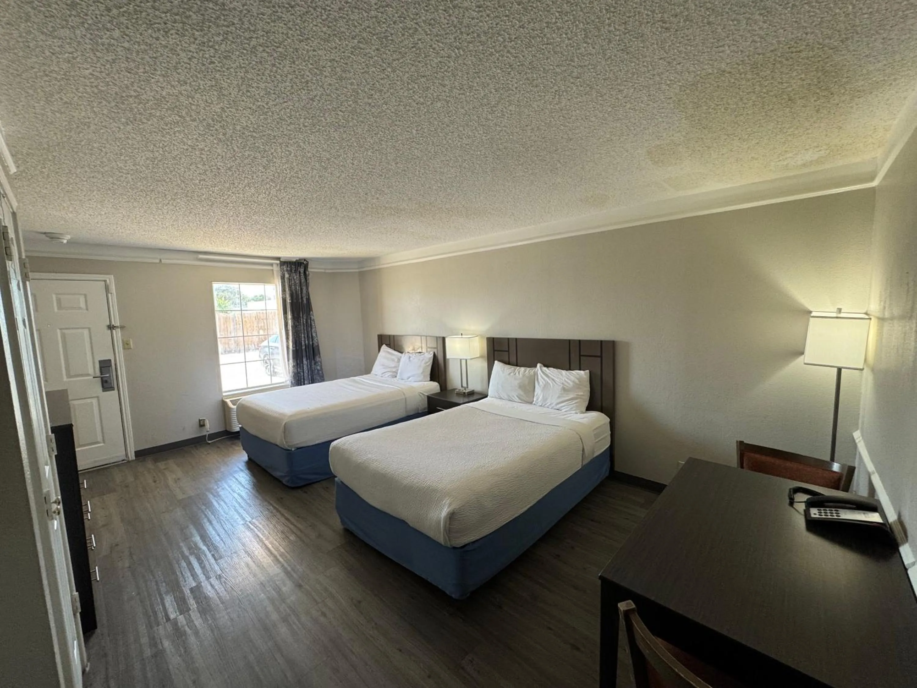 Bedroom, Bed in Days Inn by Wyndham Georgetown