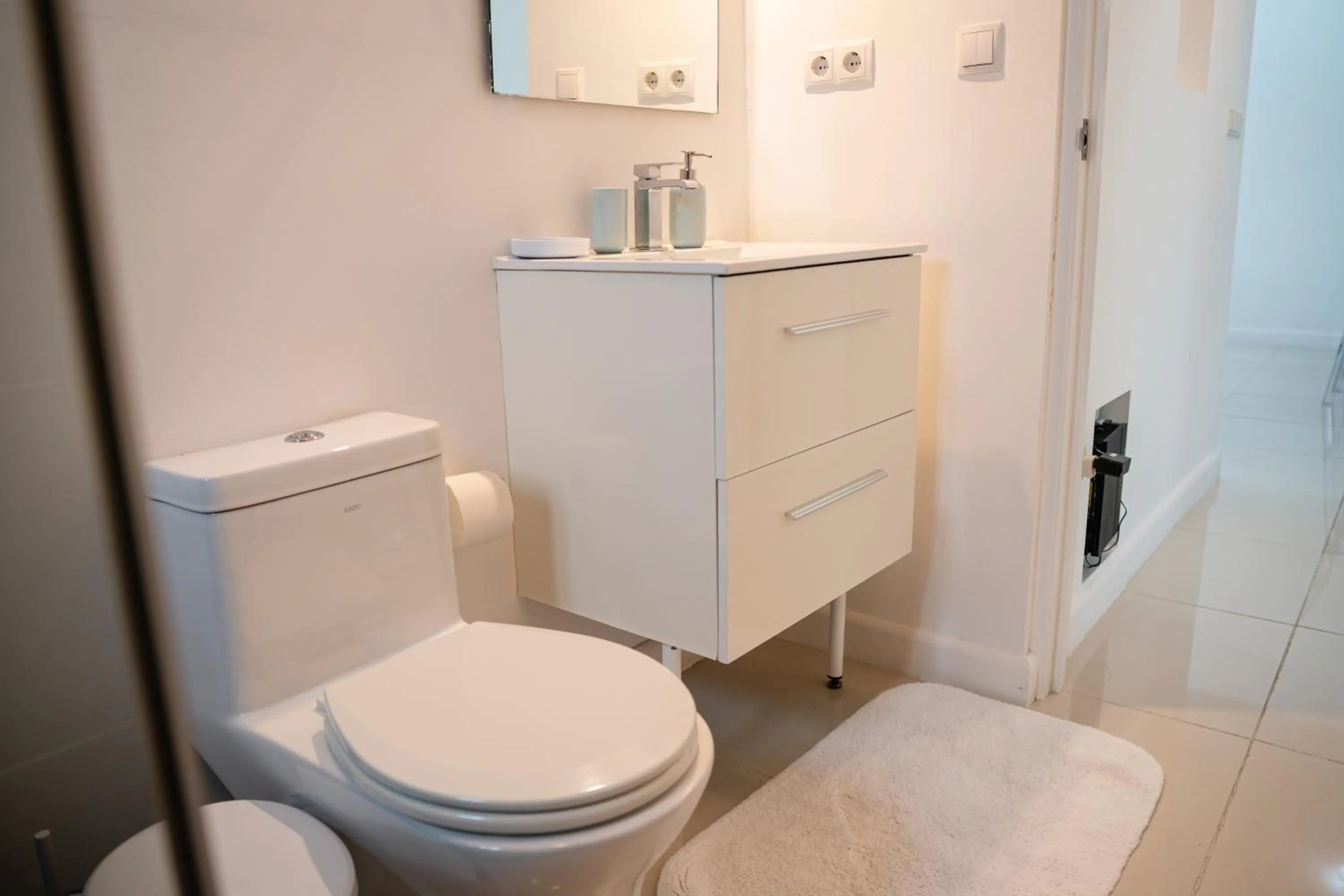 Toilet in Piscadera Harbour Village