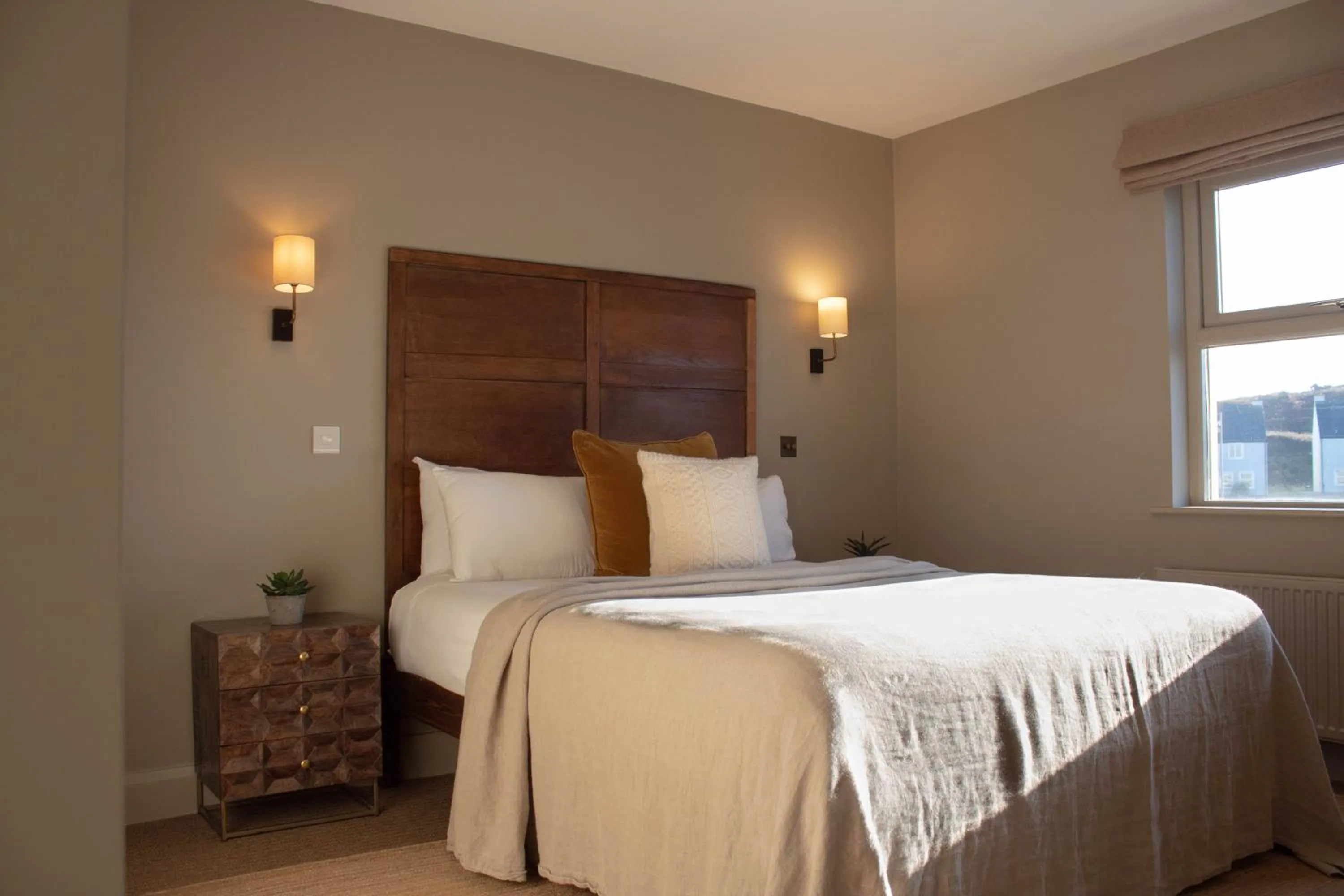 Decorative detail, Bed in Fiddle + Bow Hotel