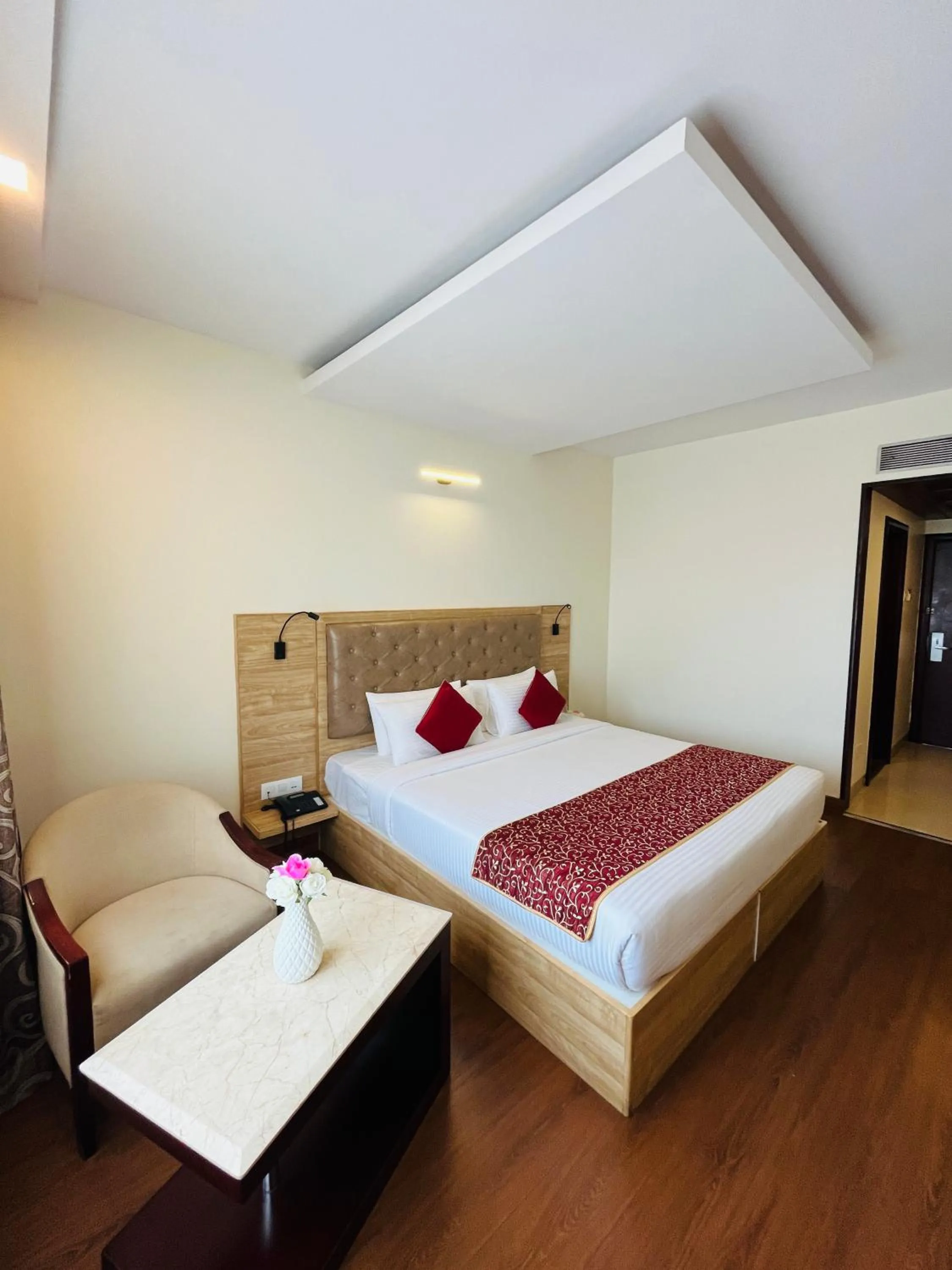 Bed in Hotel Abhimaani Vasathi, Rajajinagar