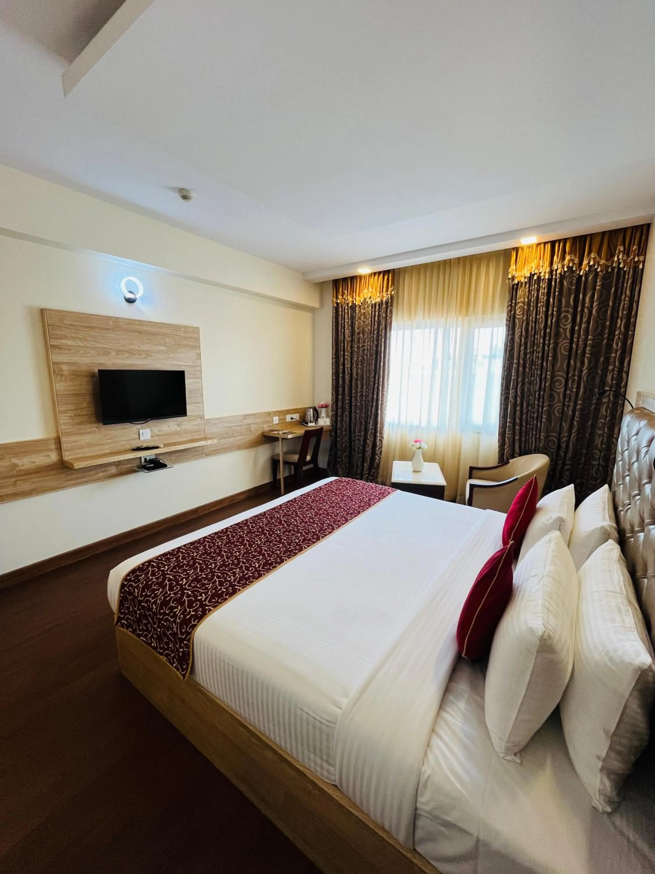 Bedroom, Bed in Hotel Abhimaani Vasathi, Rajajinagar