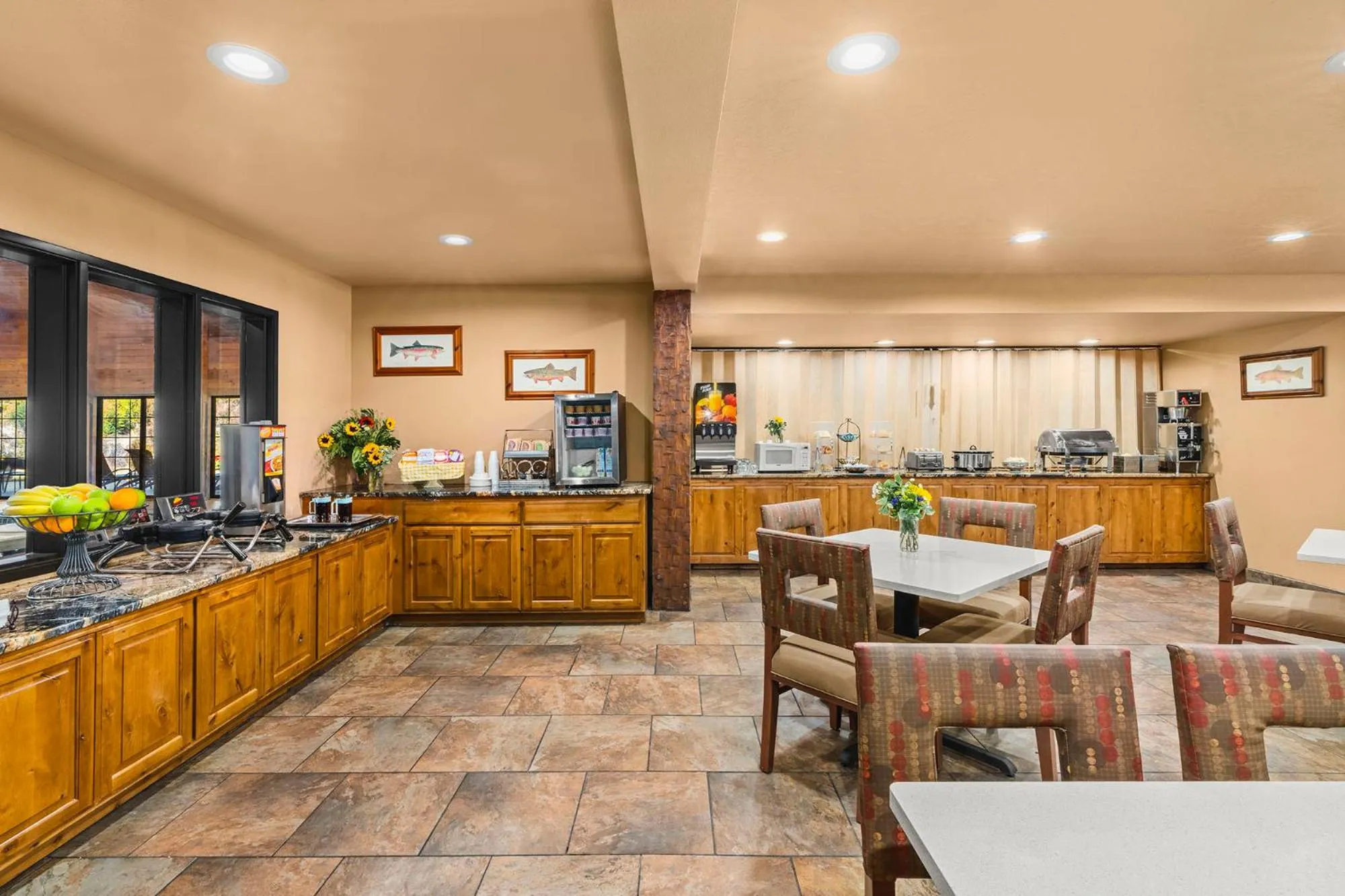 Buffet breakfast in Bitterroot River Inn and Conference Center