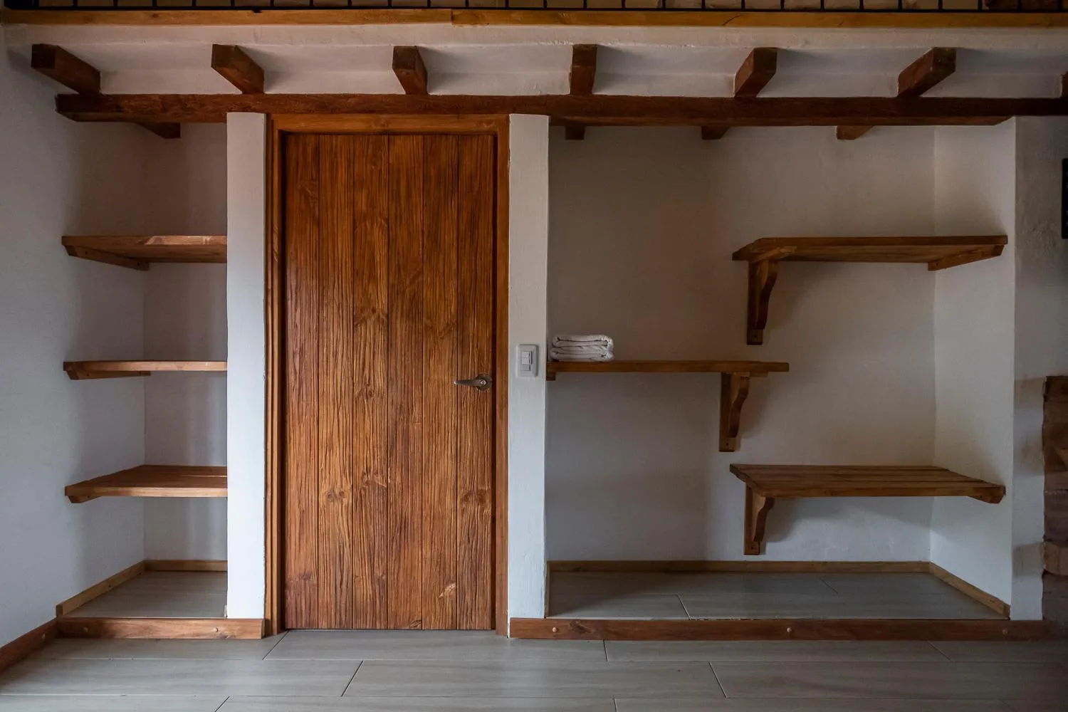 wardrobe in Hotel Spa Casa de Adobe Villa de Leyva