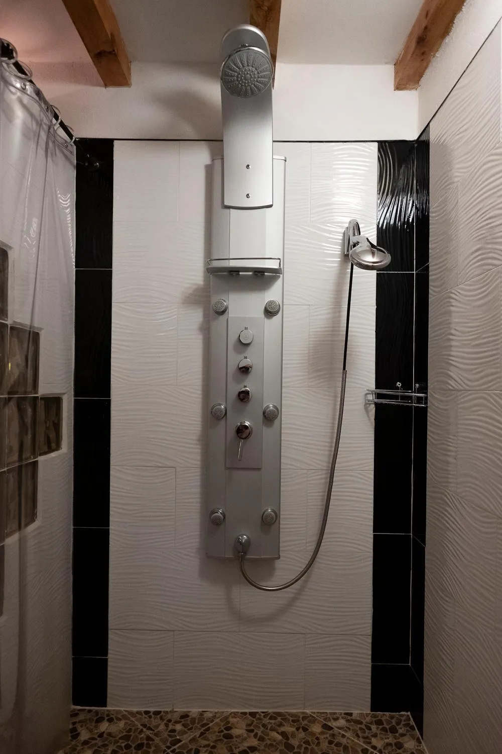 Shower in Hotel Spa Casa de Adobe Villa de Leyva