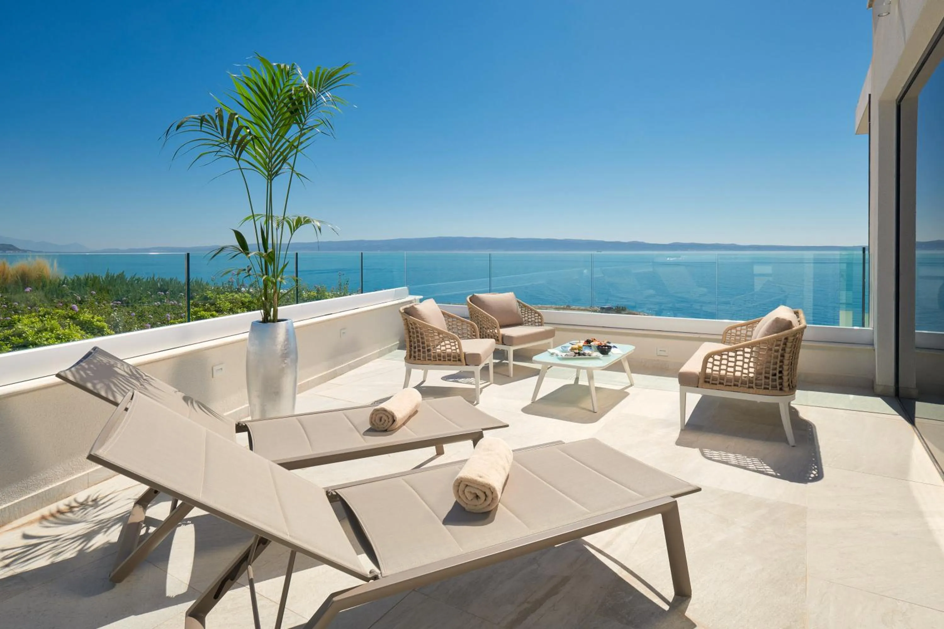 Balcony/Terrace in Amphora Hotel