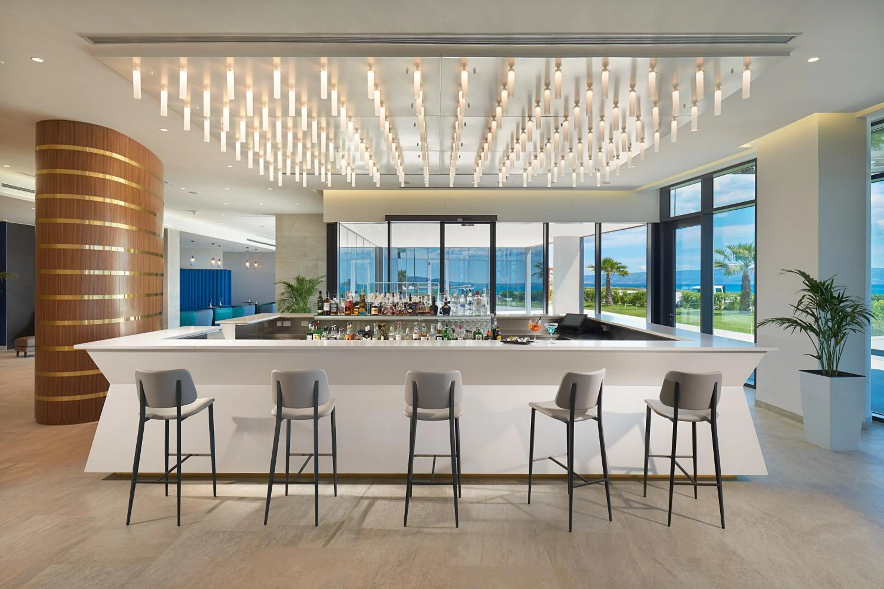 Lounge or bar in Amphora Hotel