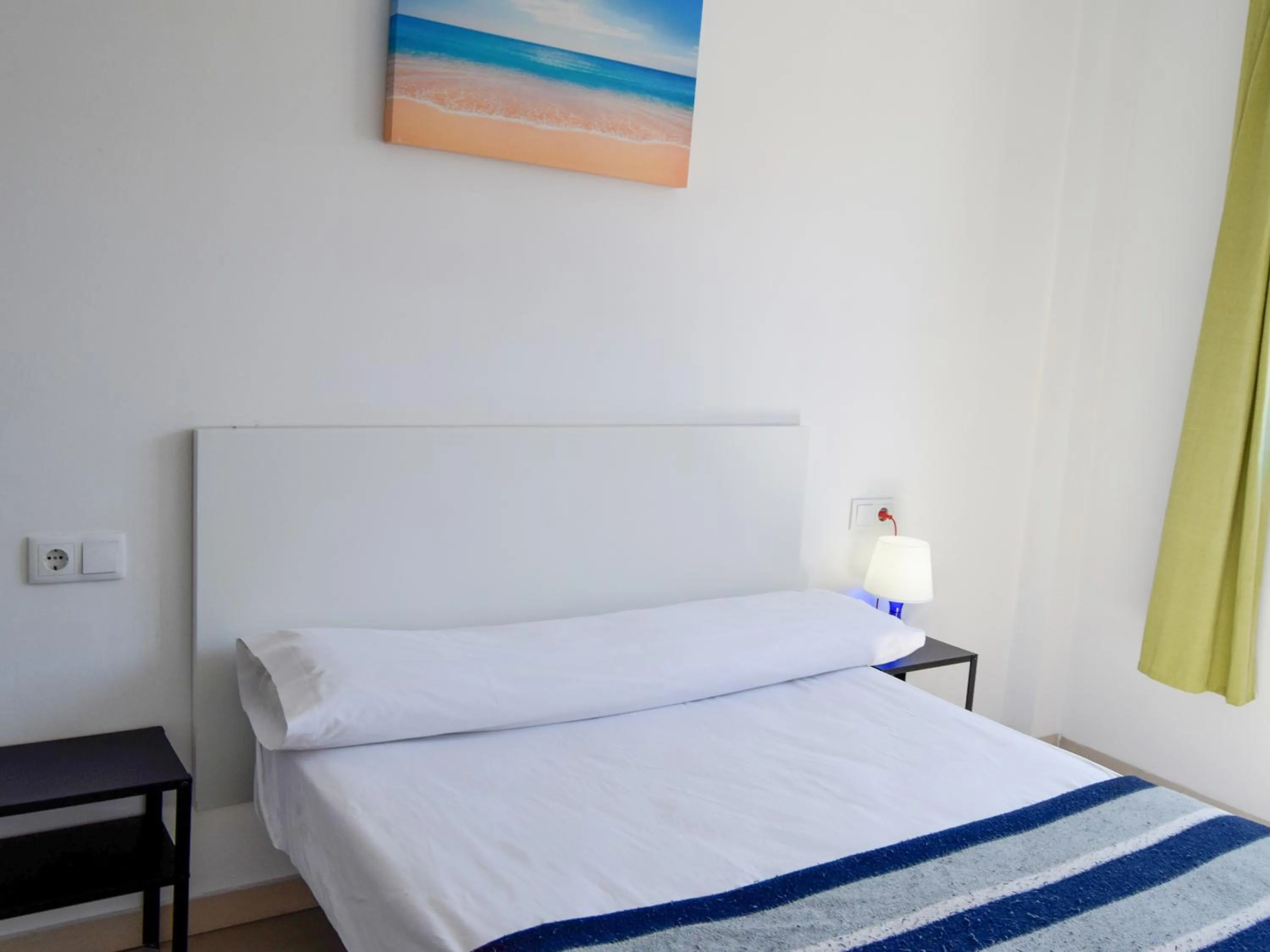 Bed in Apartamentos Playa de Benicarló 3000