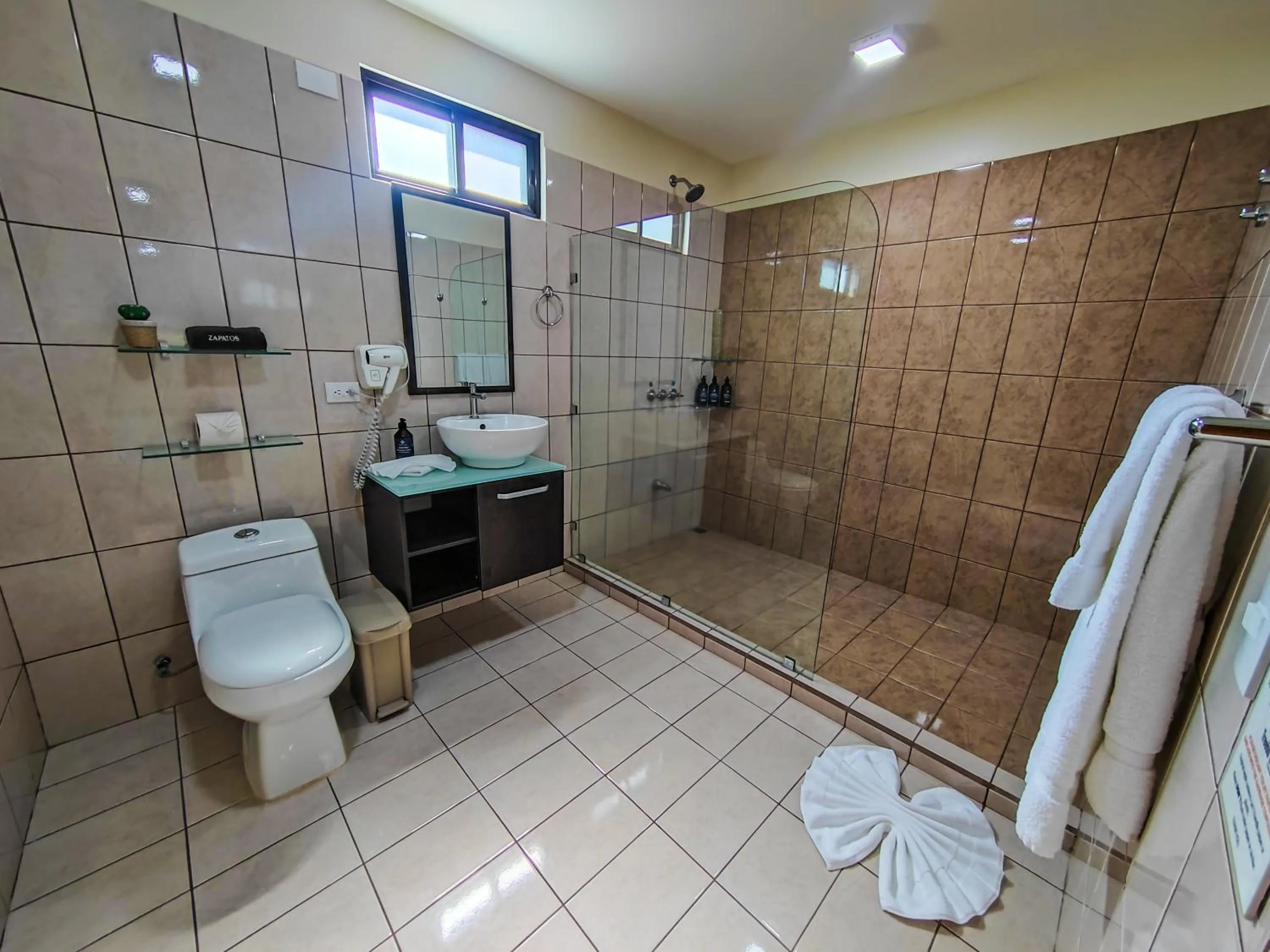 Shower in Sibu Boutique Hotel