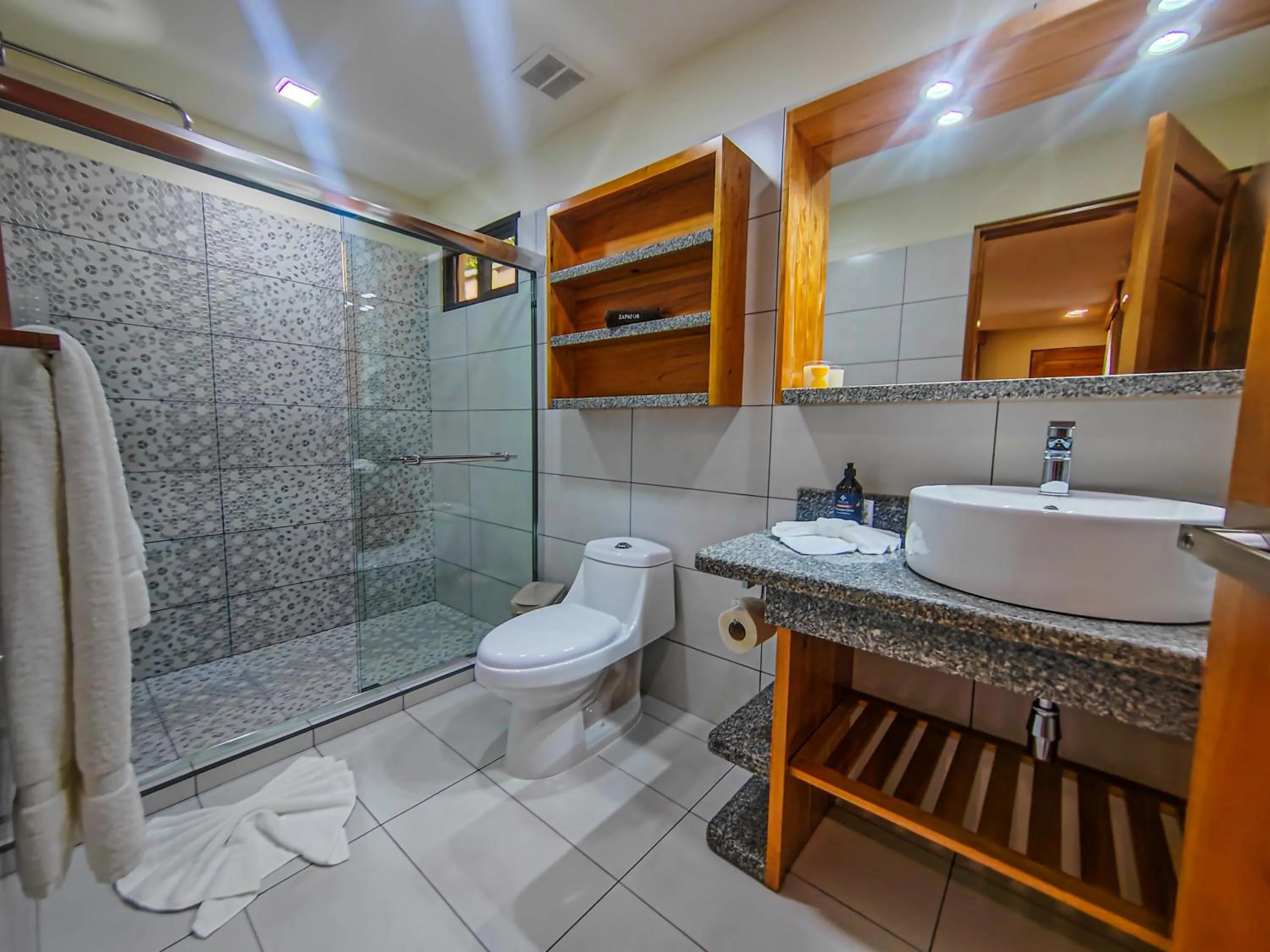 Shower in Sibu Boutique Hotel