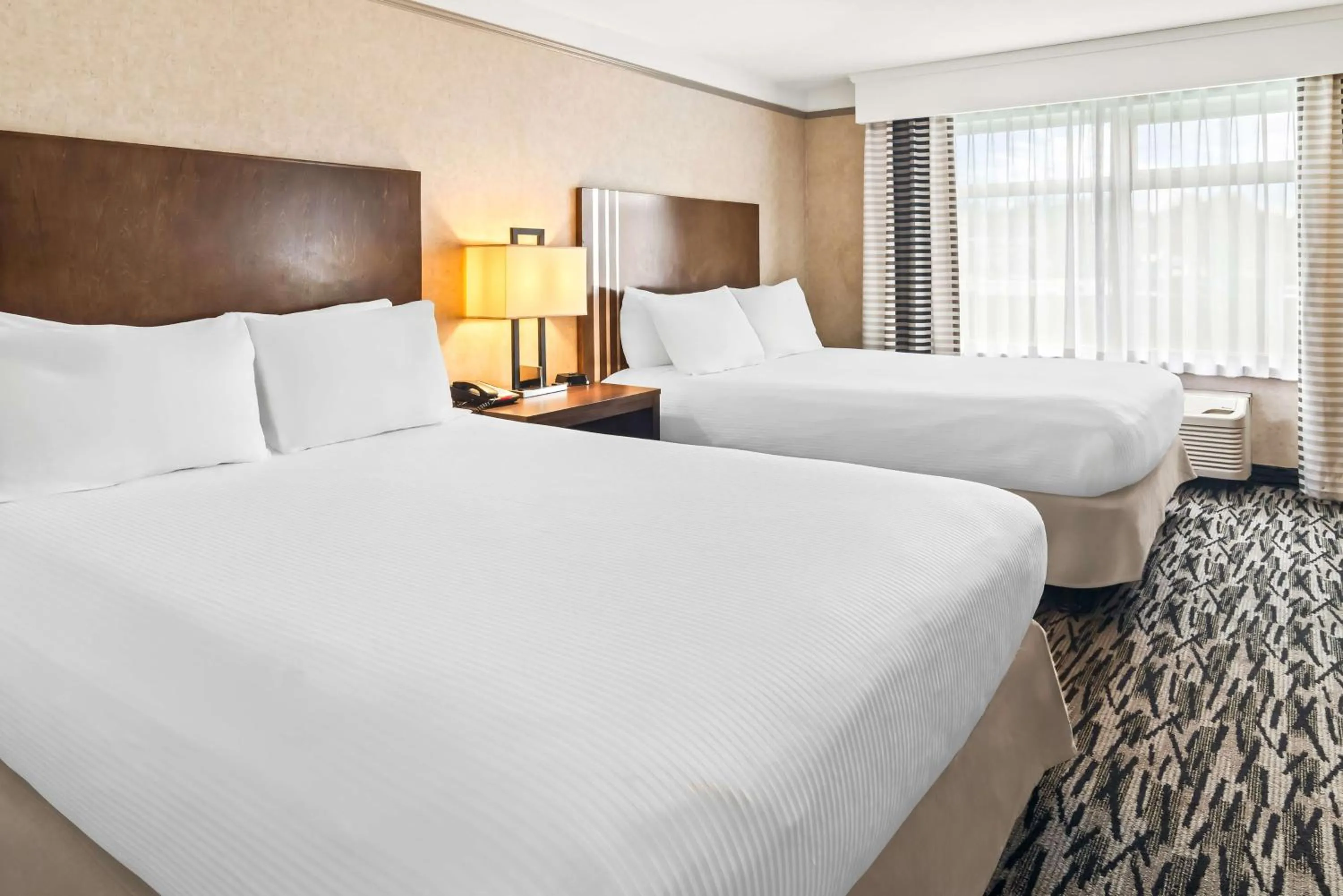 Bedroom, Bed in Best Western Plus Pitt Meadows Inn & Suites