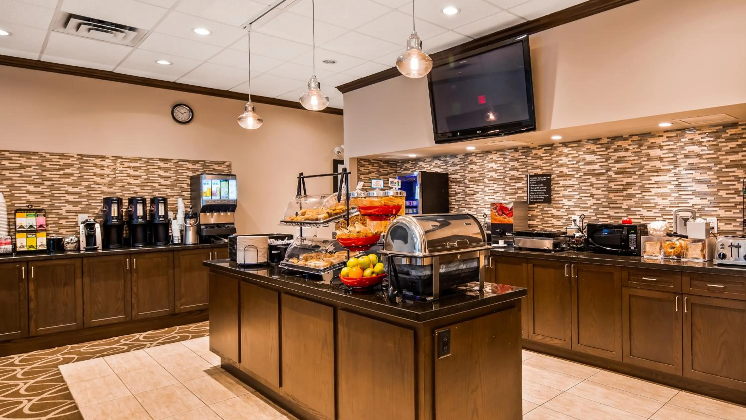 Buffet breakfast in Best Western Plus Pitt Meadows Inn & Suites