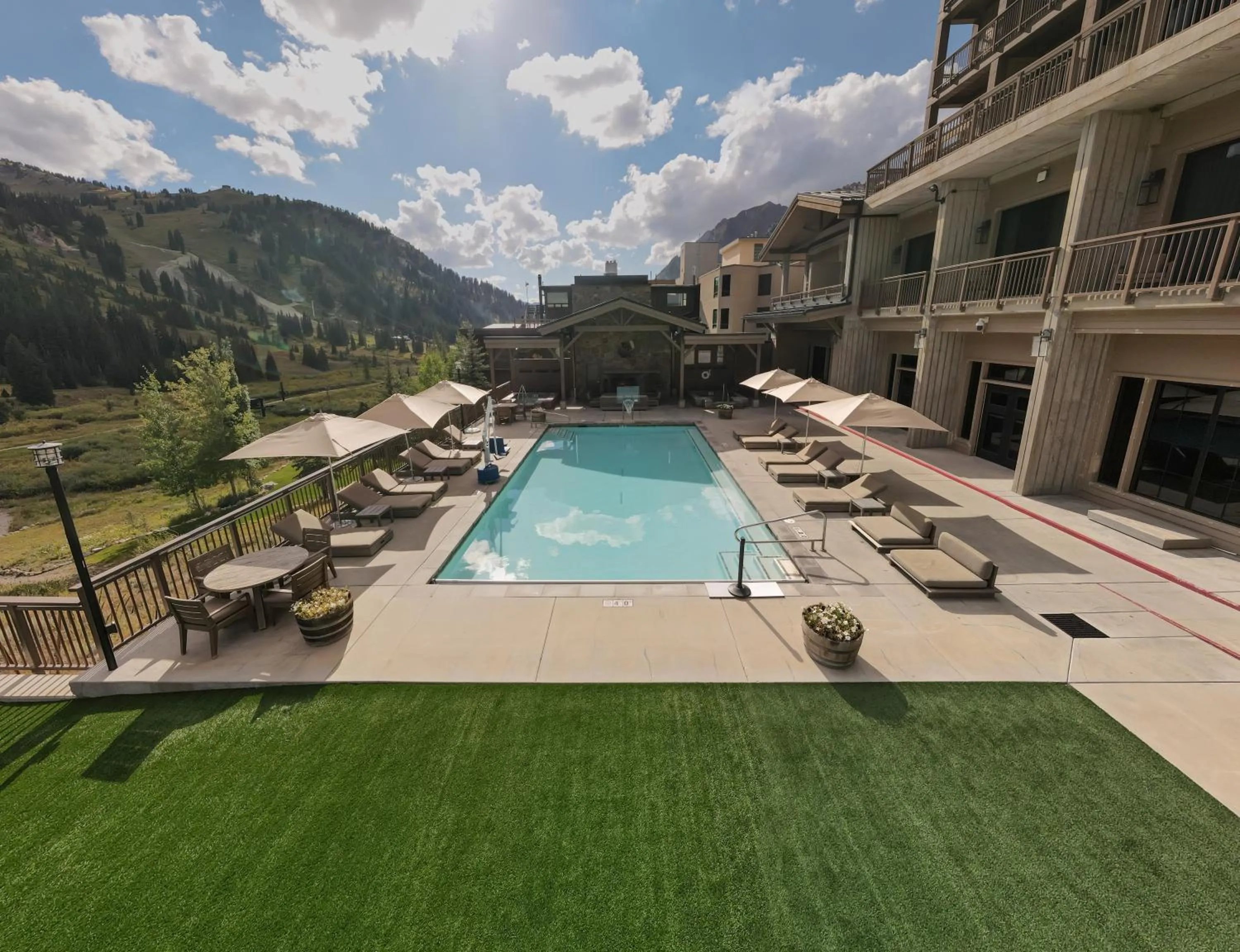 Property building in The Snowpine Lodge