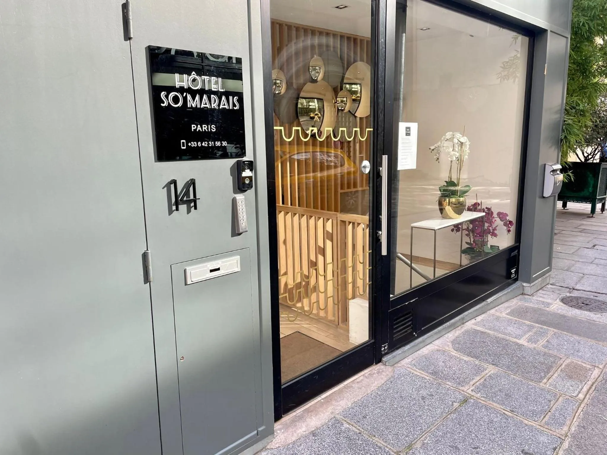 Property building in Hôtel So Marais