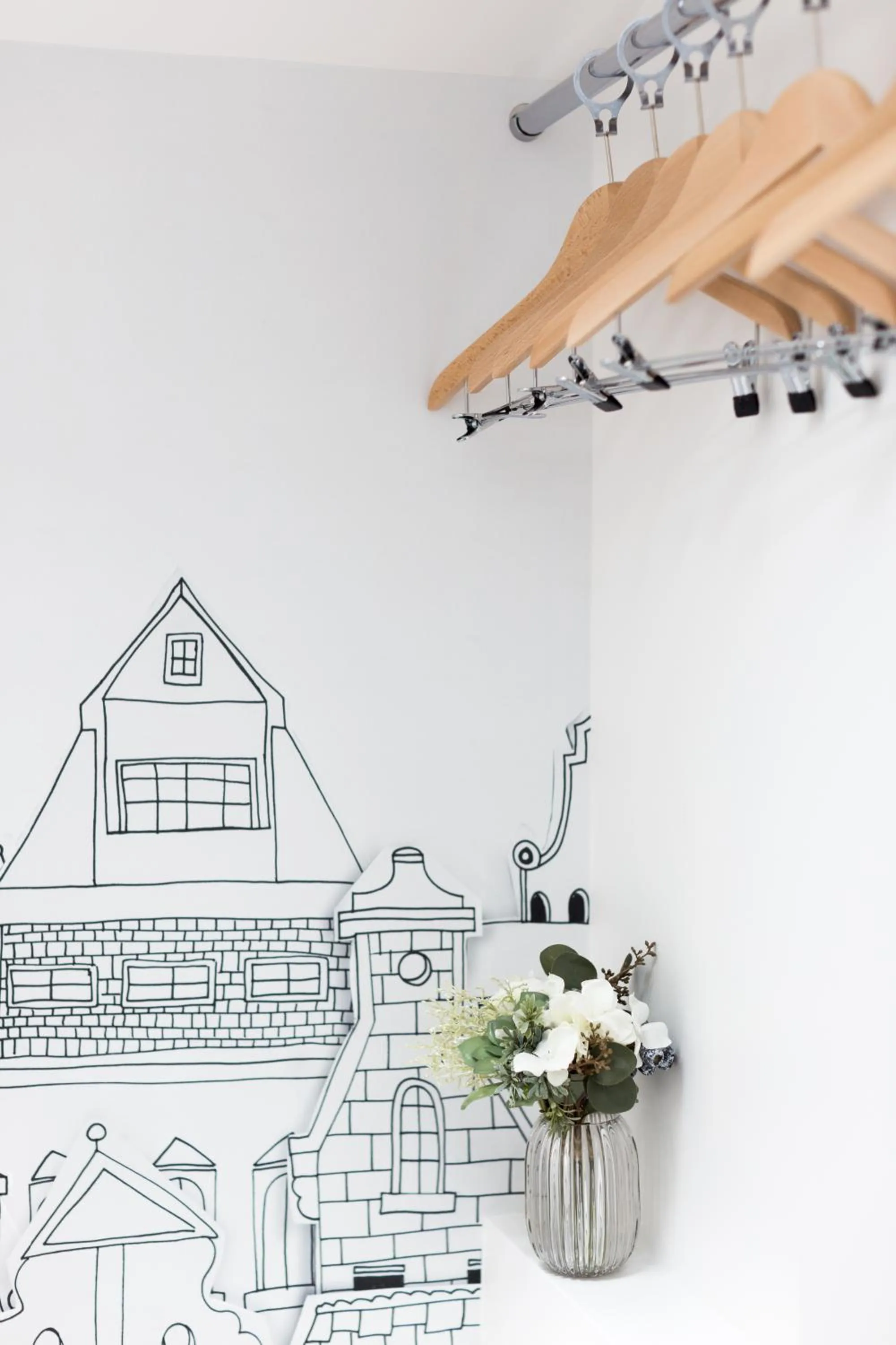 Decorative detail in Hôtel So Marais