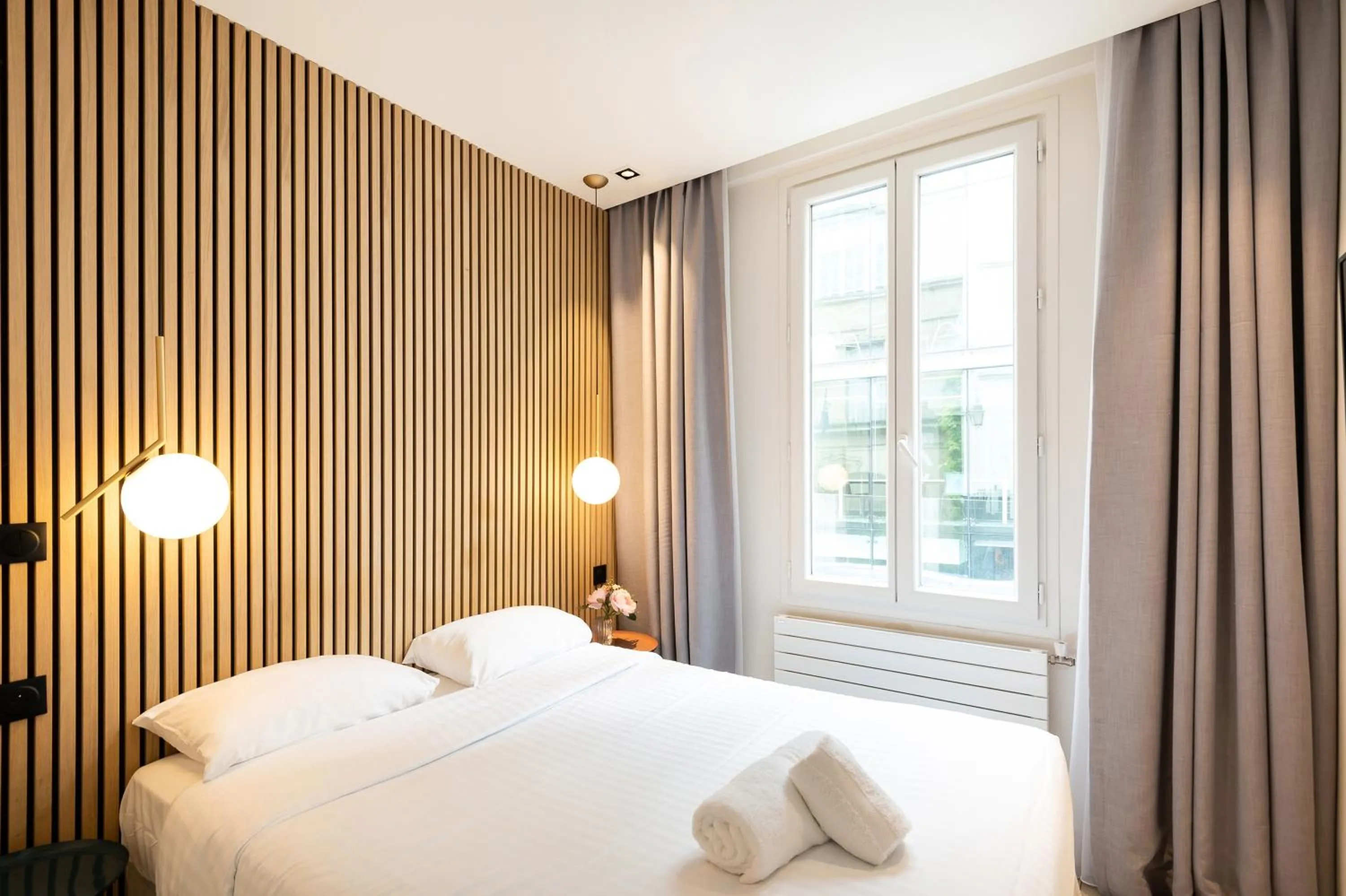 Bedroom, Bed in Hôtel So Marais