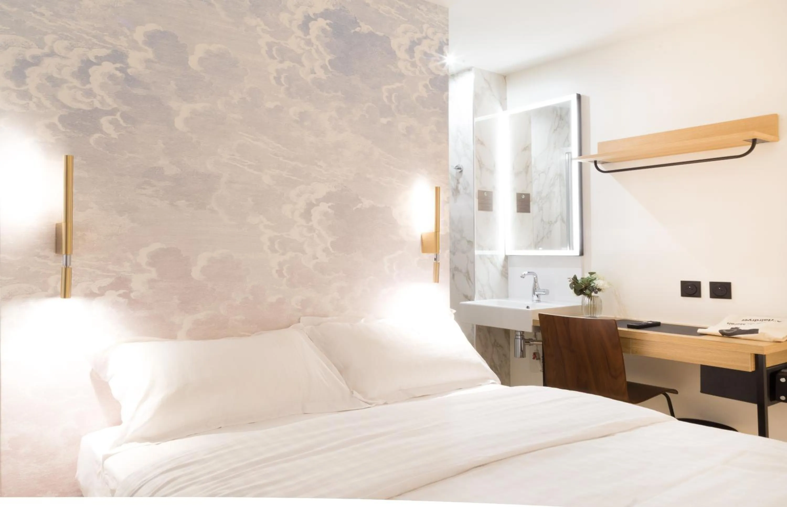 Bed in Hôtel So Marais