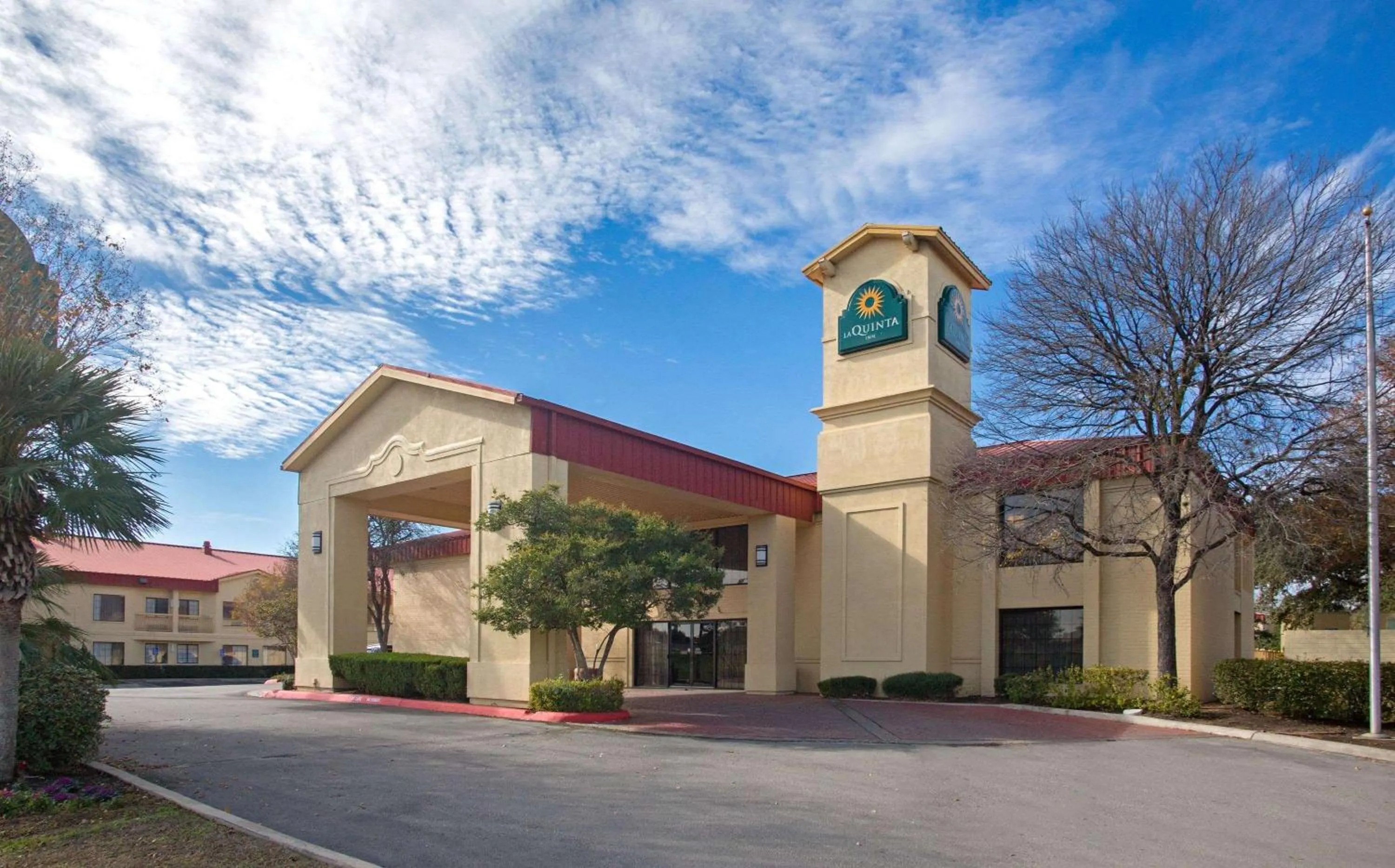 Property building in La Quinta Inn by Wyndham San Marcos
