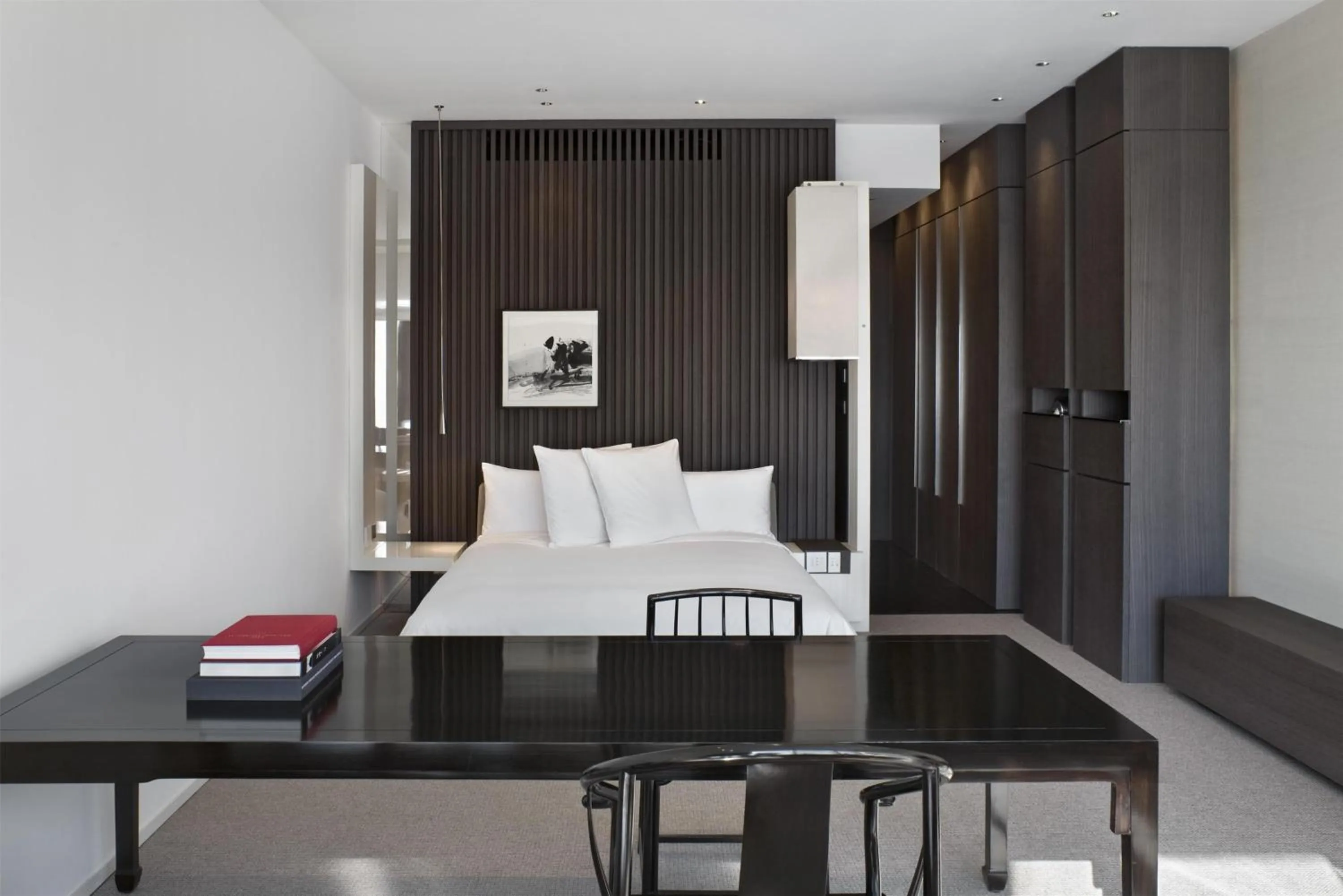 Bedroom in Park Hyatt Shanghai