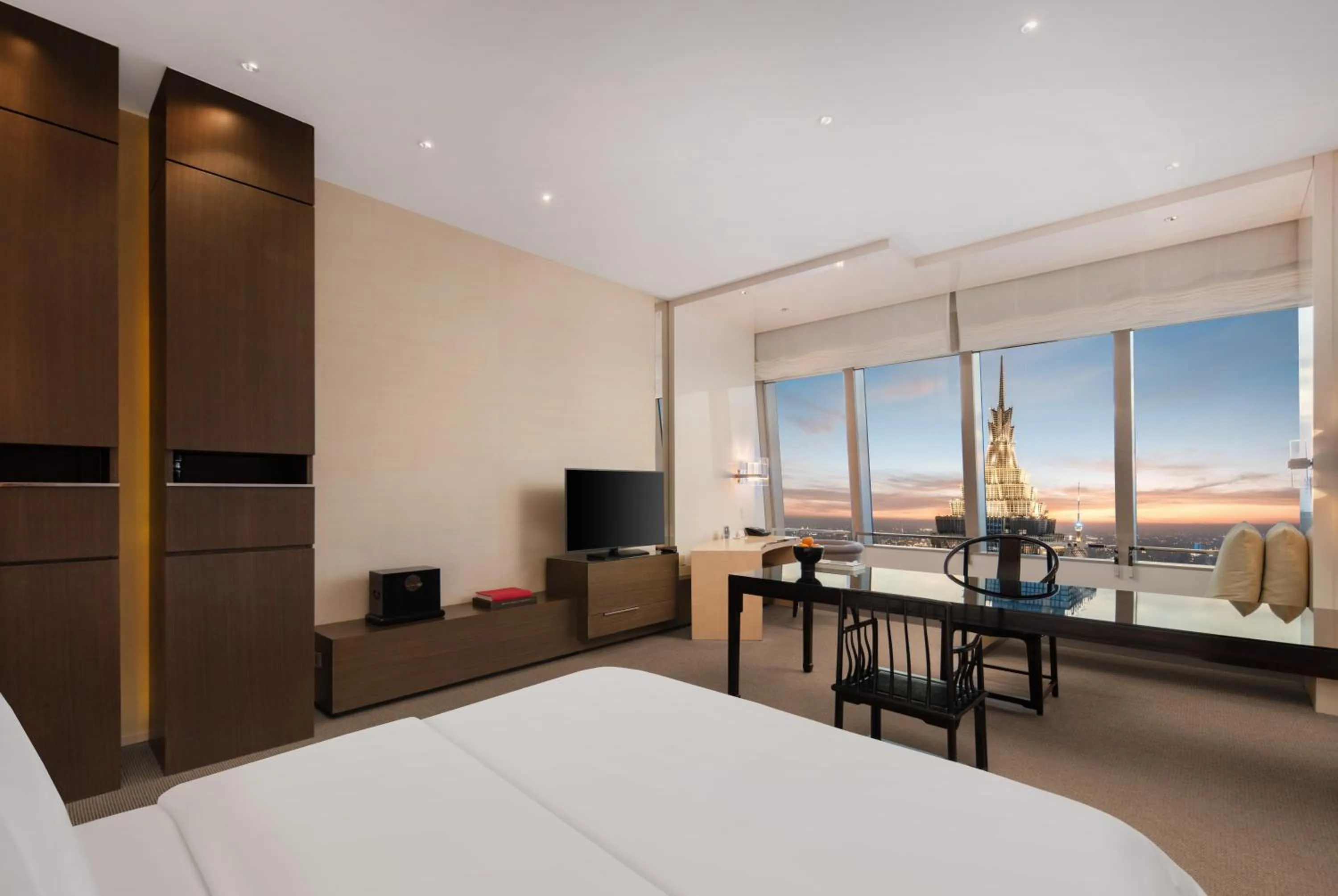 Bedroom, Bed in Park Hyatt Shanghai