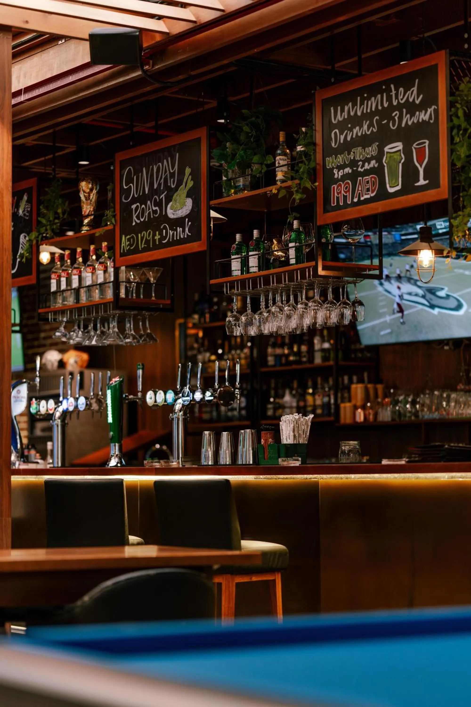 Lounge or bar in JA Ocean View Hotel, Jumeirah Beach Dubai