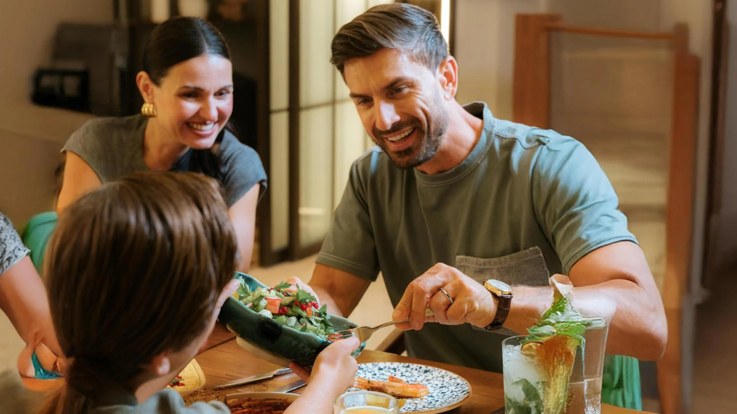 Family in JA Ocean View Hotel, Jumeirah Beach Dubai