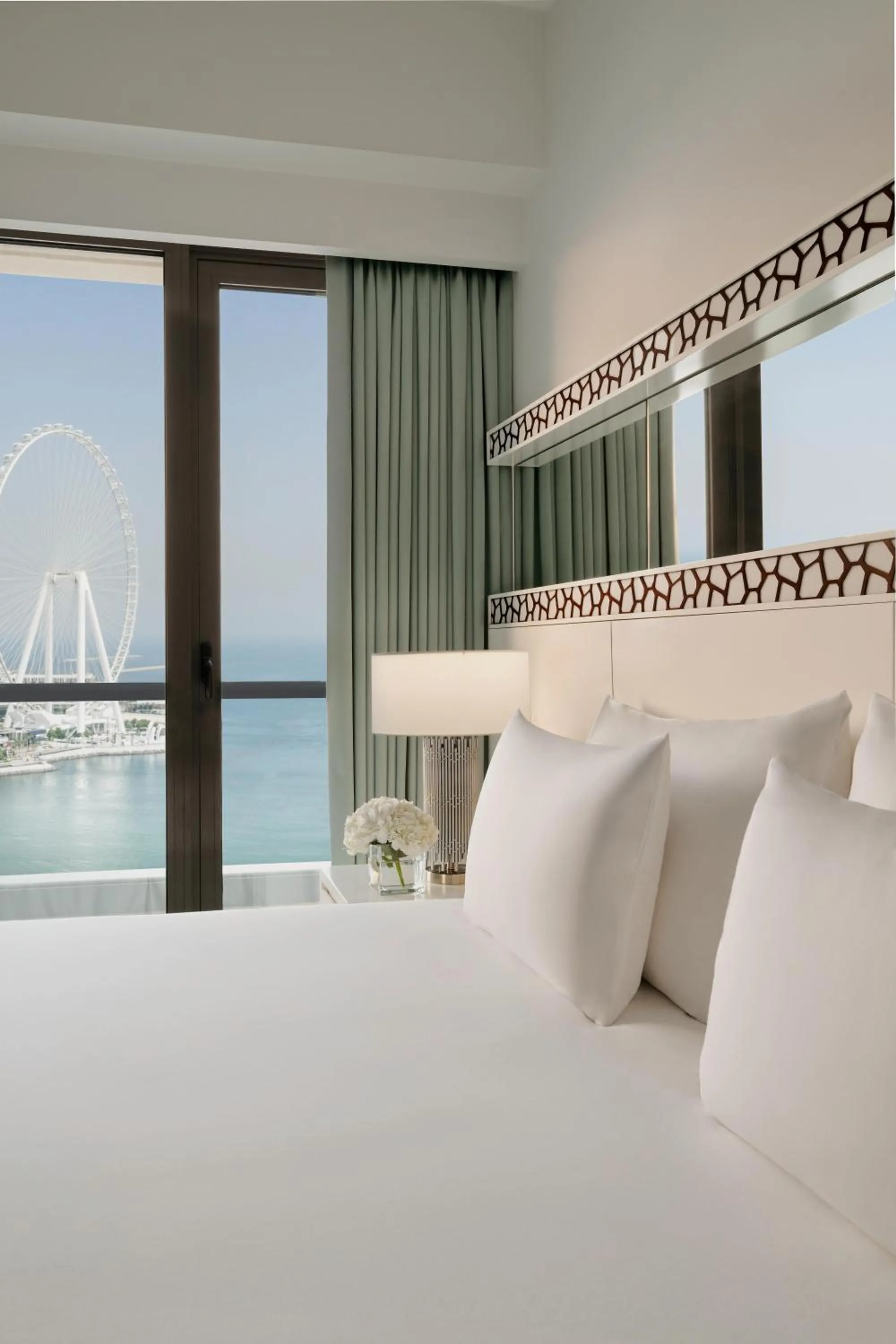 Photo of the whole room, Bed in JA Ocean View Hotel, Jumeirah Beach Dubai