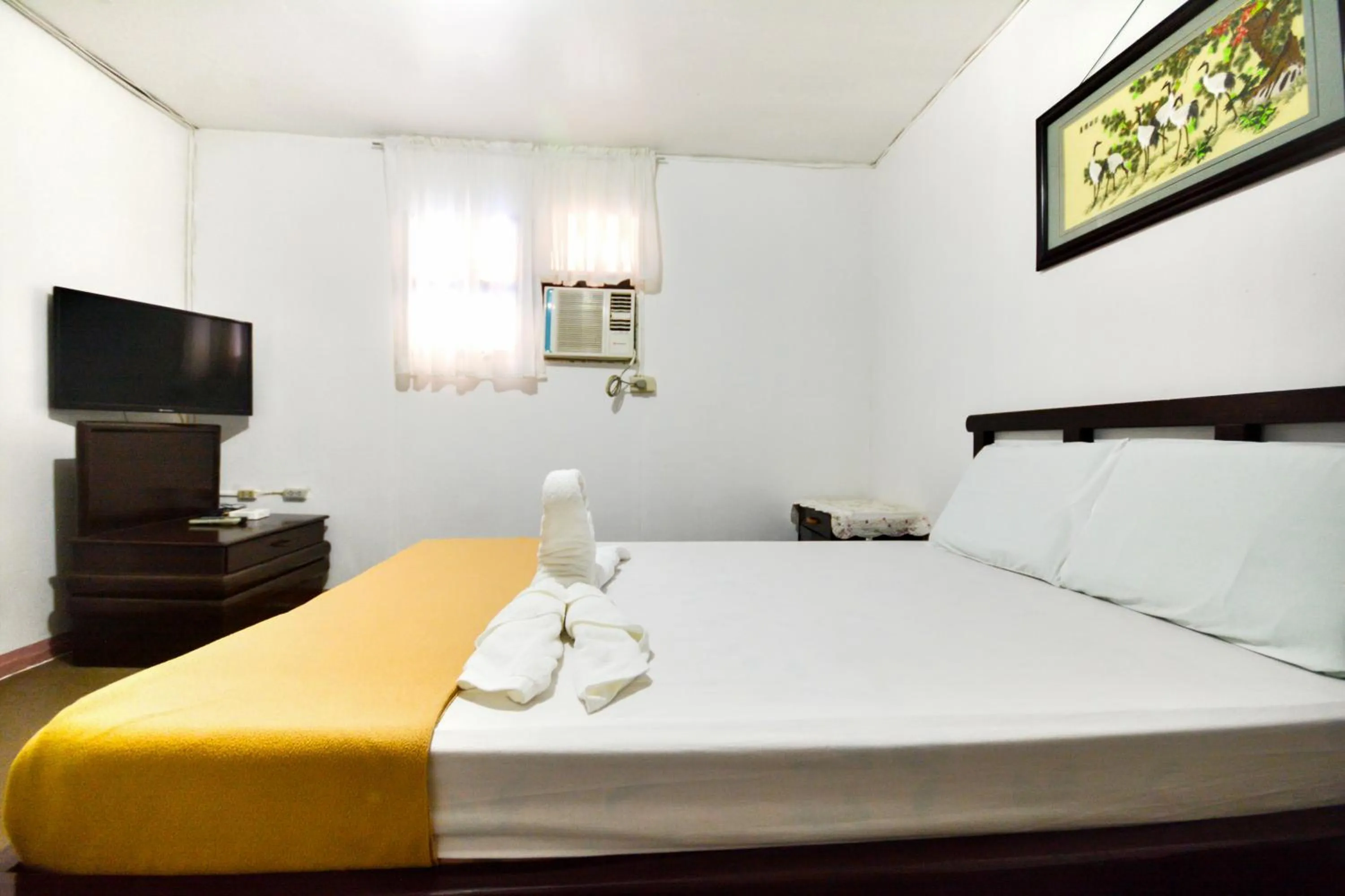 Bed in Boracay Morning Beach Resort