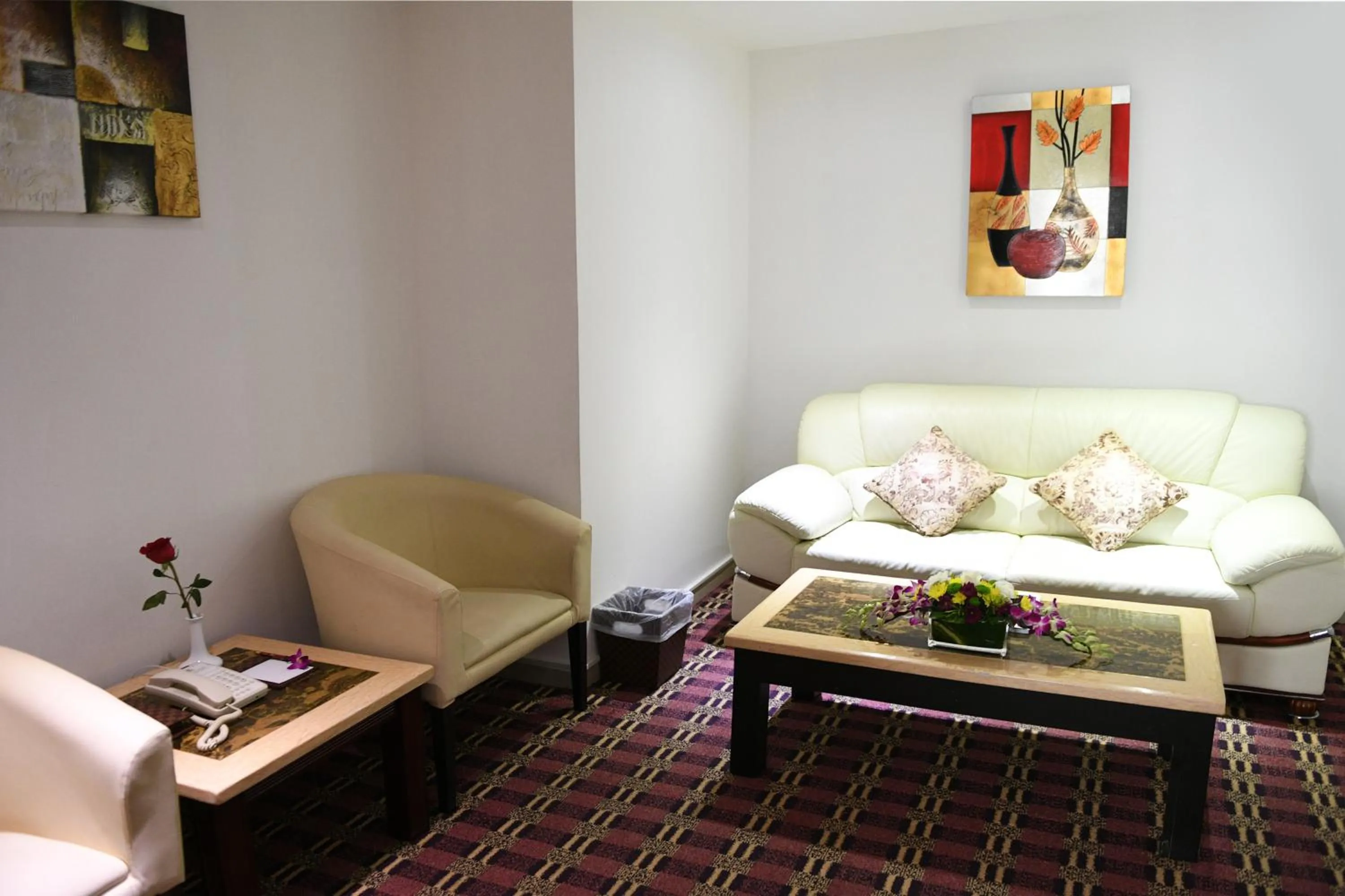 Living room in Juffair Gate Hotel