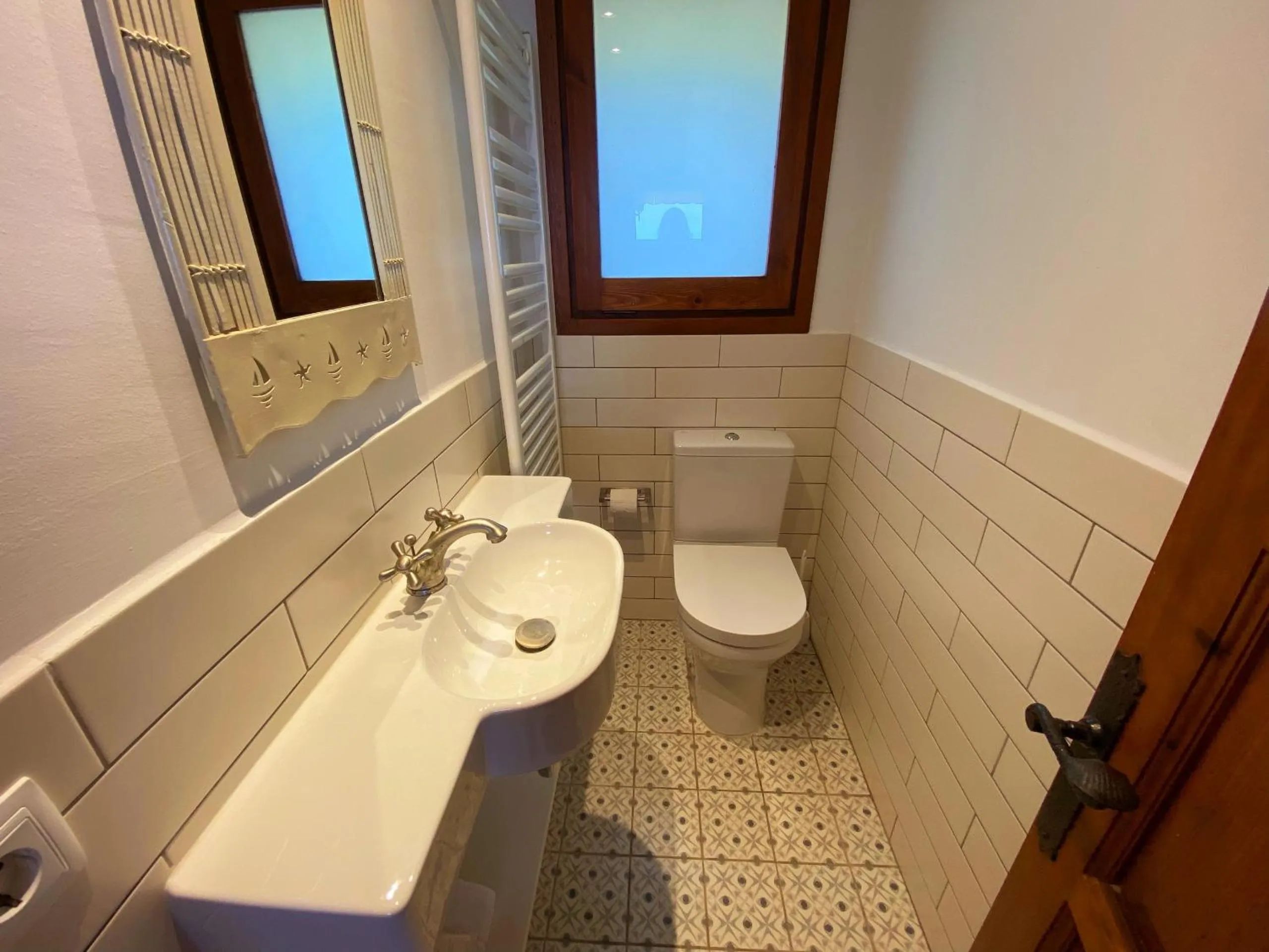 Shower in Spectacular Mediterranean view!