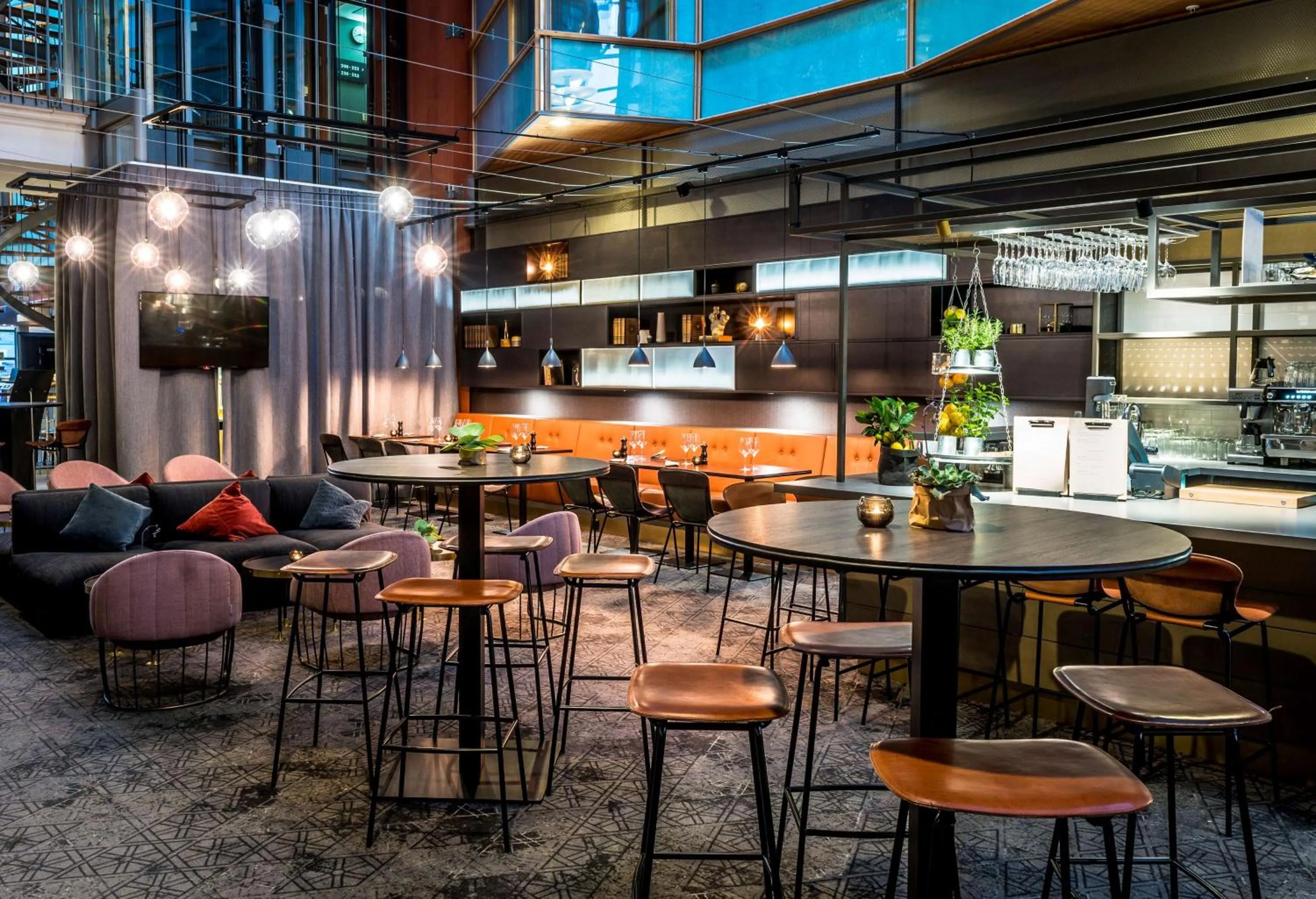 Lounge or bar in Scandic Mölndal