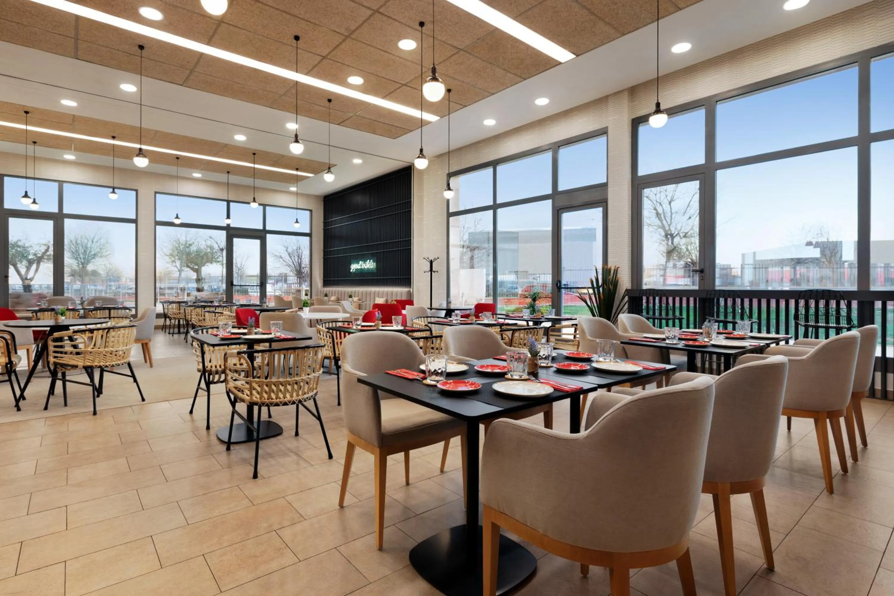 Restaurant/places to eat in Ramada by Wyndham Madrid Getafe