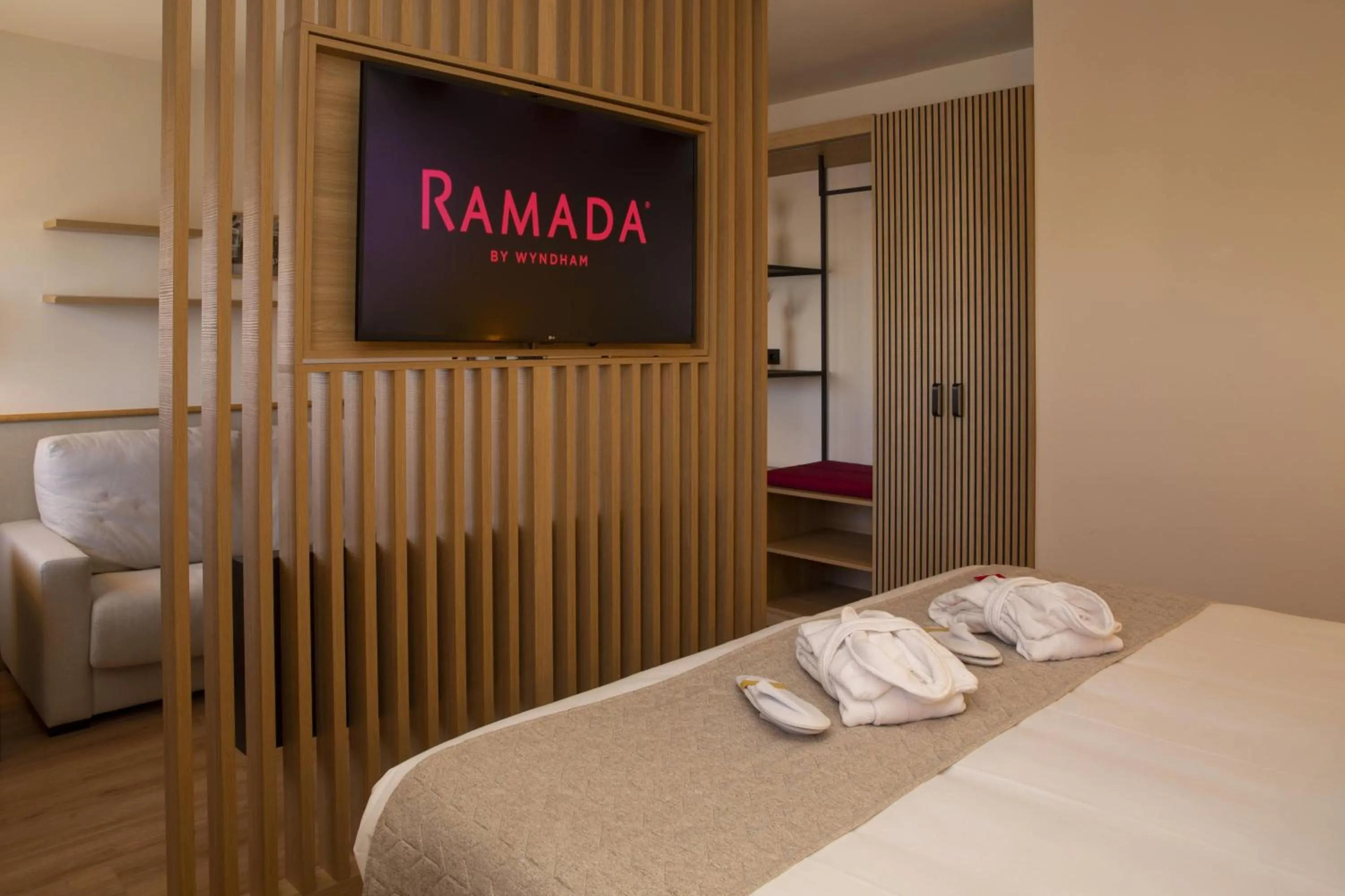 Photo of the whole room, Bed in Ramada by Wyndham Madrid Getafe