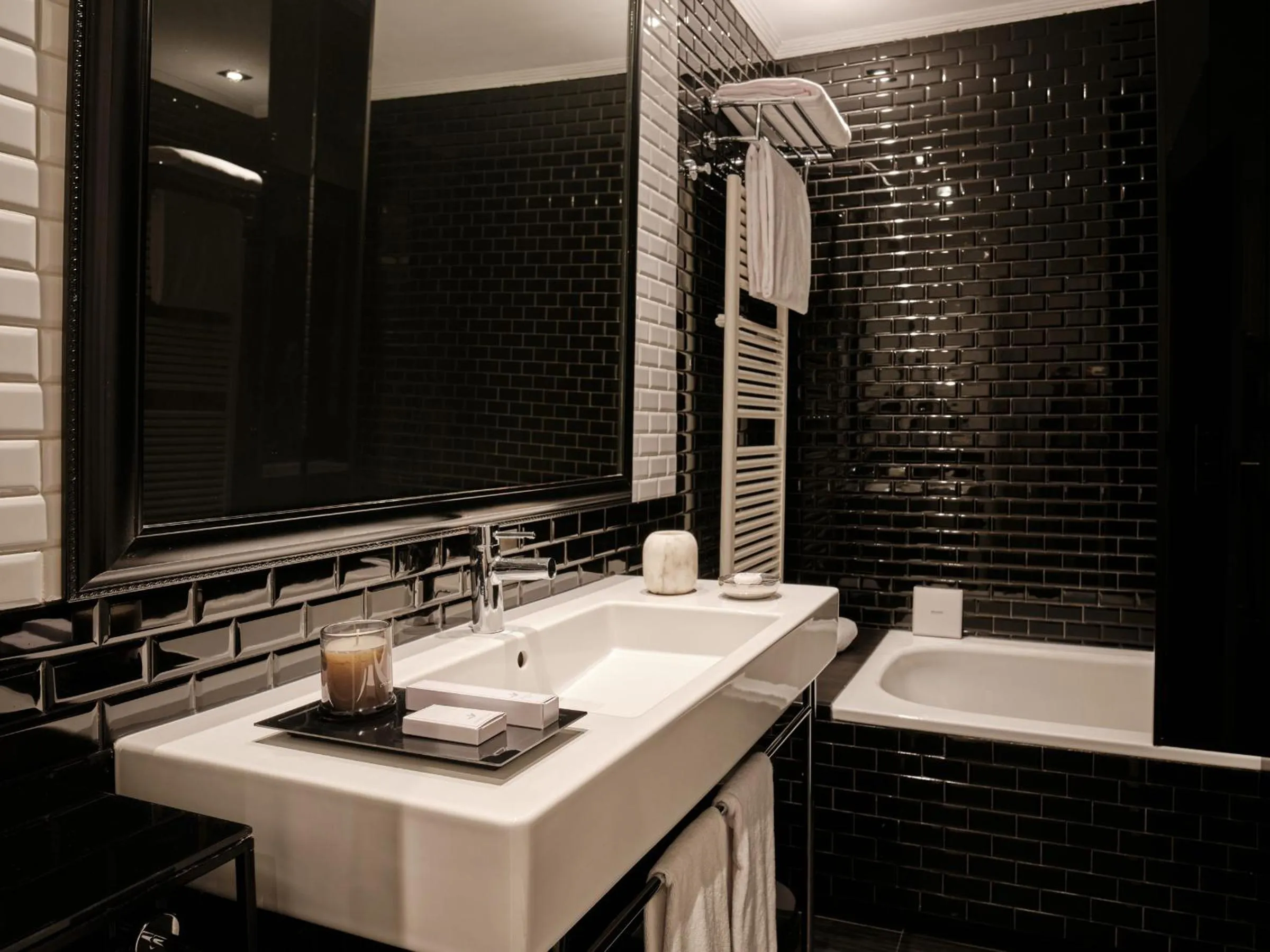 Bathroom in The Principal Madrid, Small Luxury Hotels