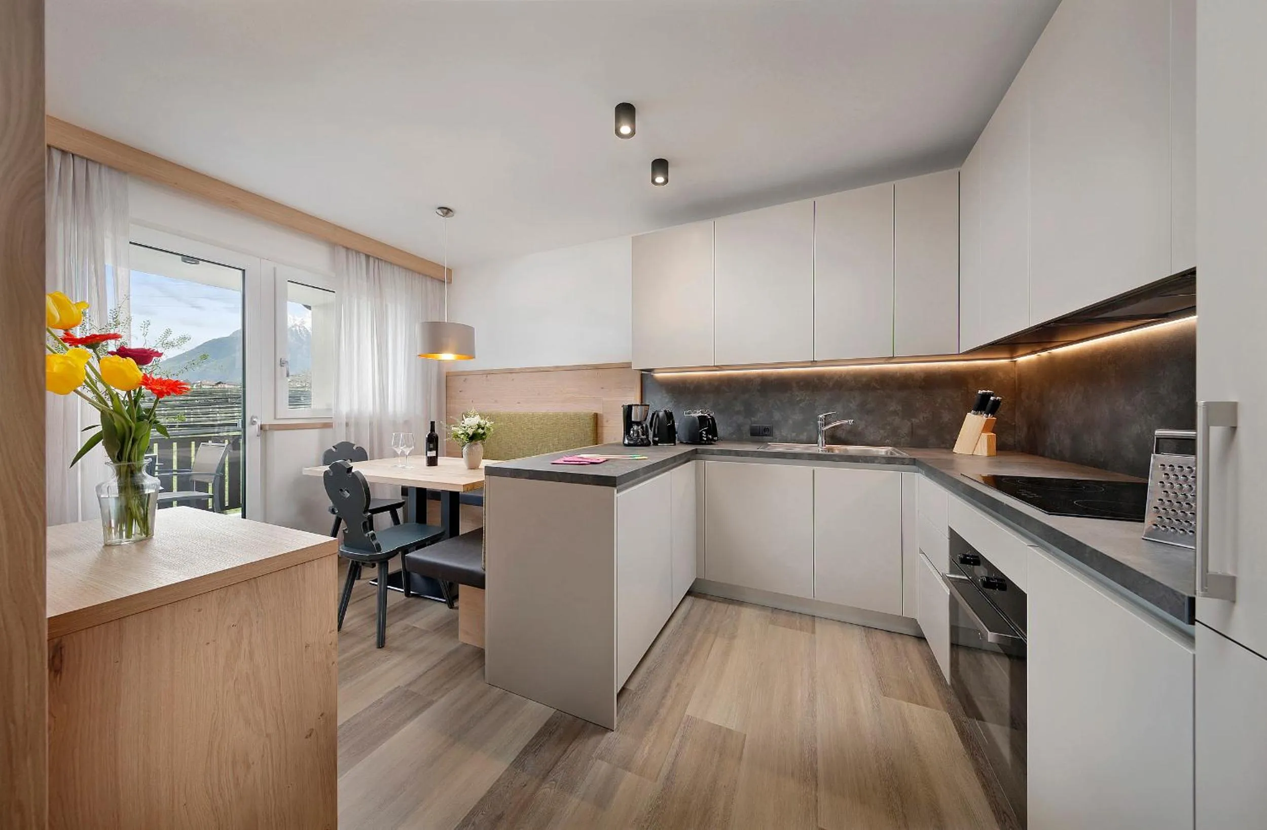 Kitchen or kitchenette in Appartement-Hotel Anthea