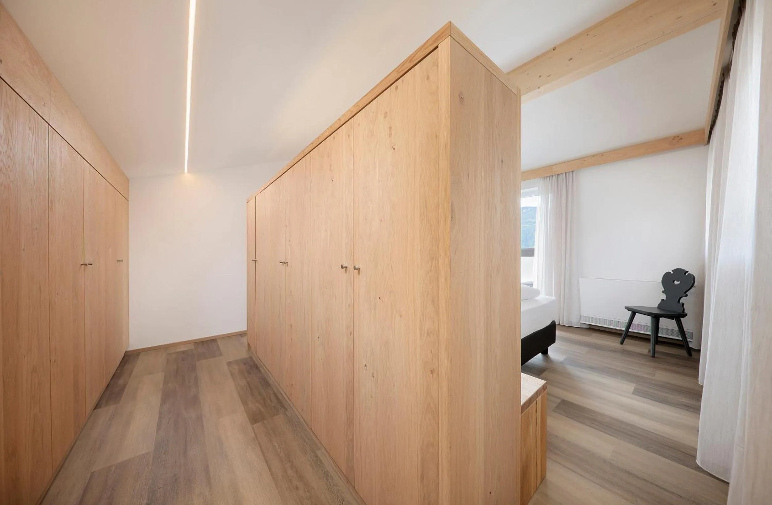 wardrobe in Appartement-Hotel Anthea