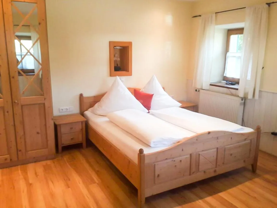 Photo of the whole room, Bed in Hotel Der Seehof