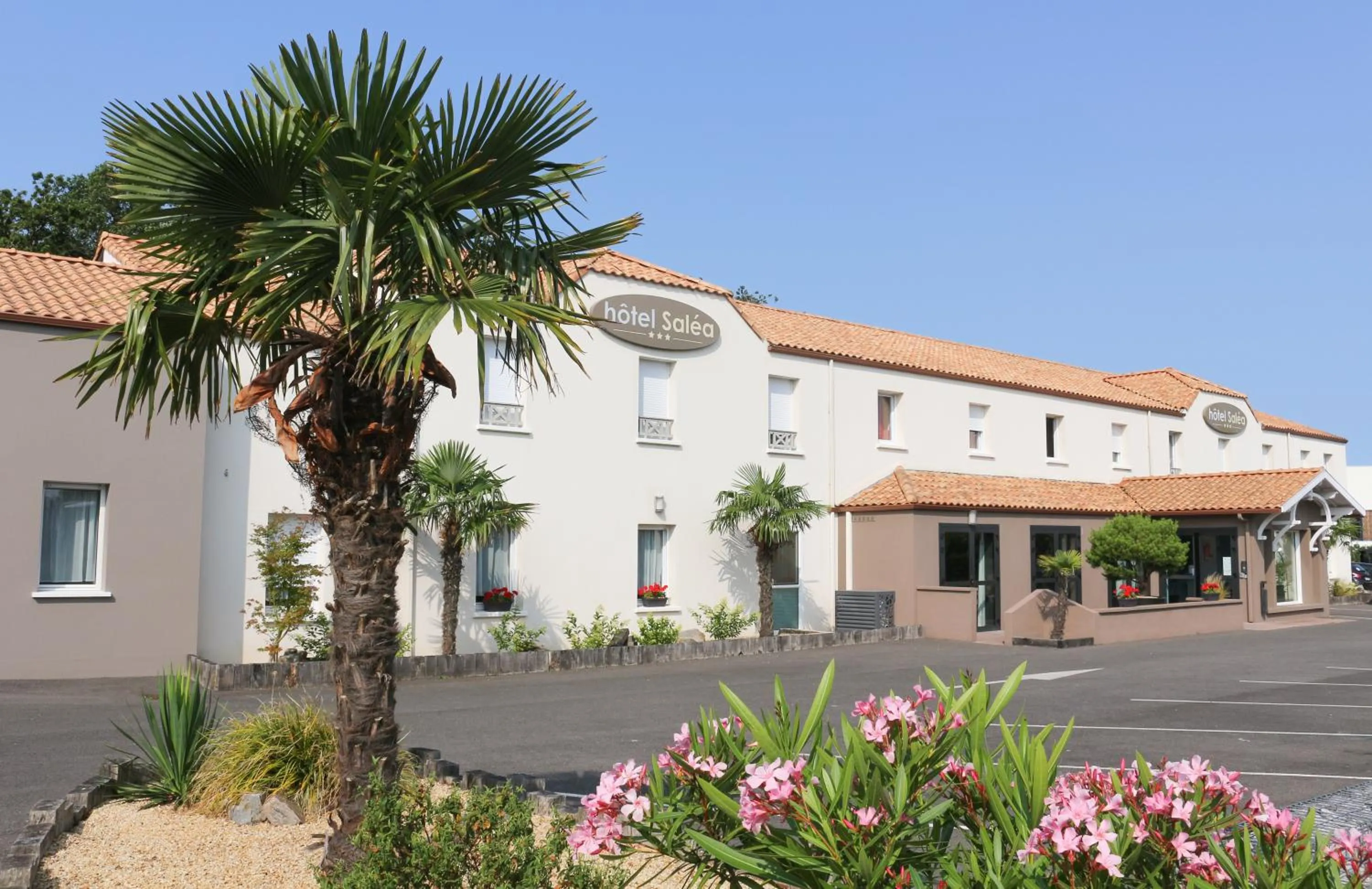 Property building in Hotel Salea