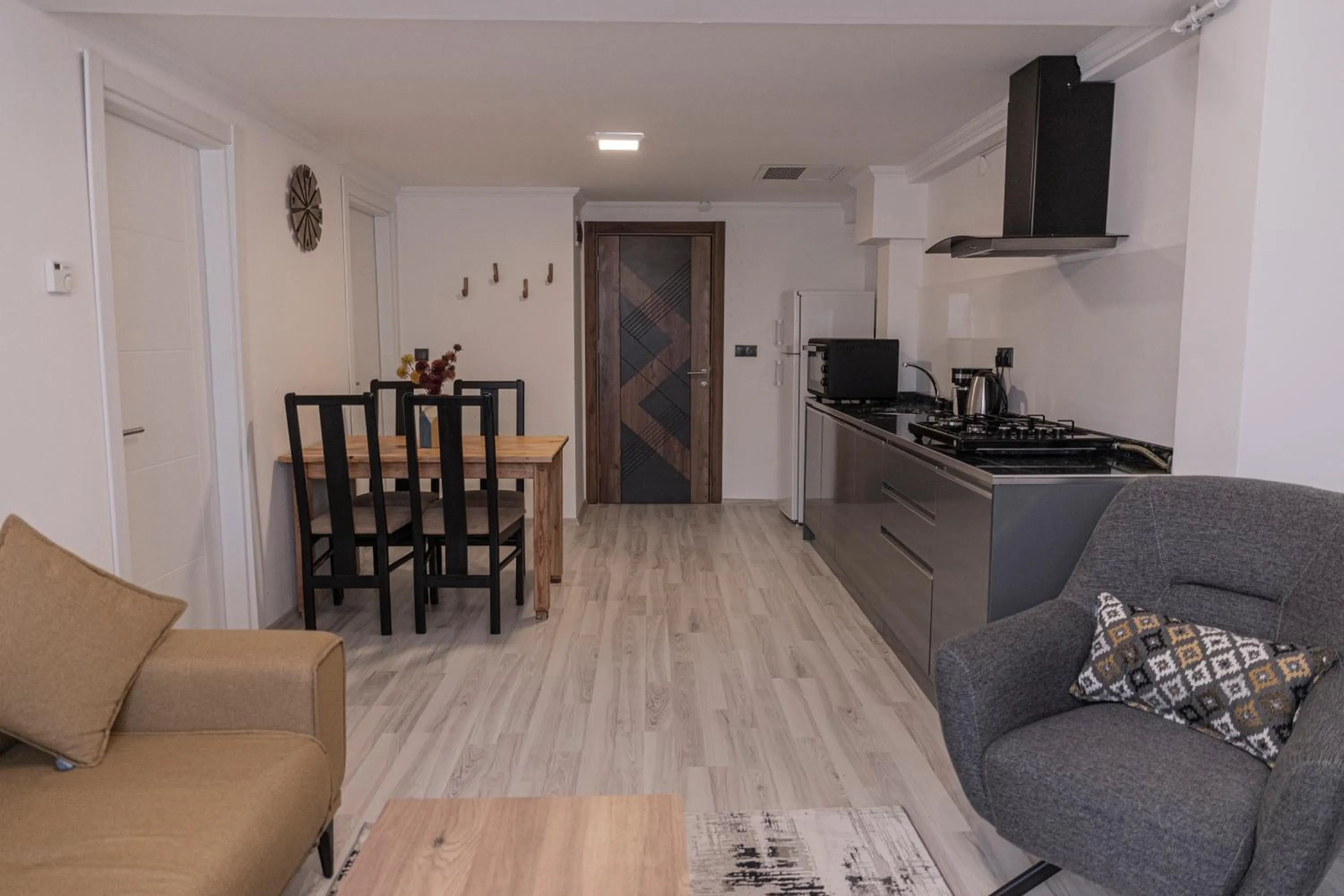 Kitchen or kitchenette in Zb home