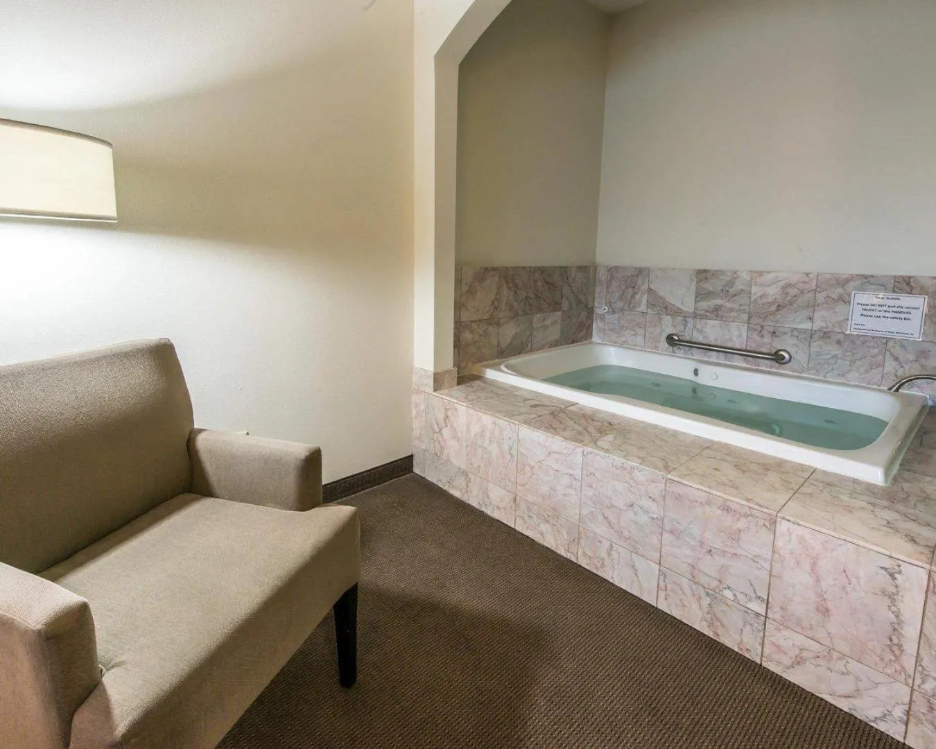 Bedroom in Sleep Inn & Suites Winchester near University