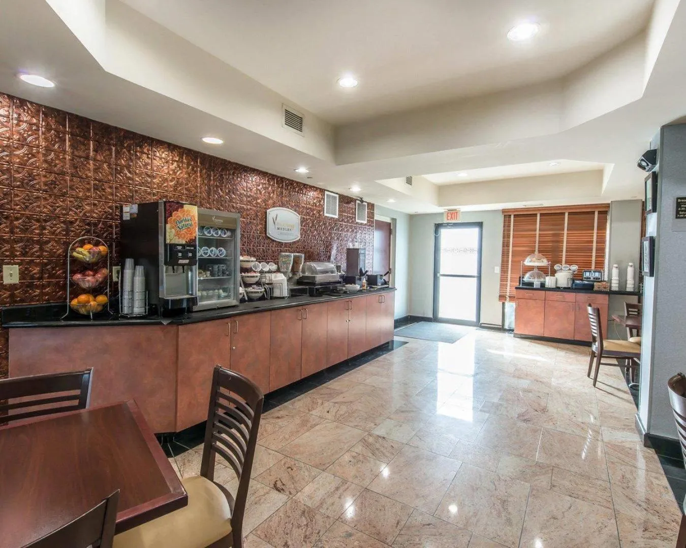 Breakfast in Sleep Inn & Suites Winchester near University