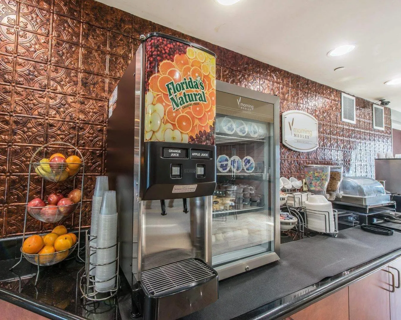 Breakfast in Sleep Inn & Suites Winchester near University