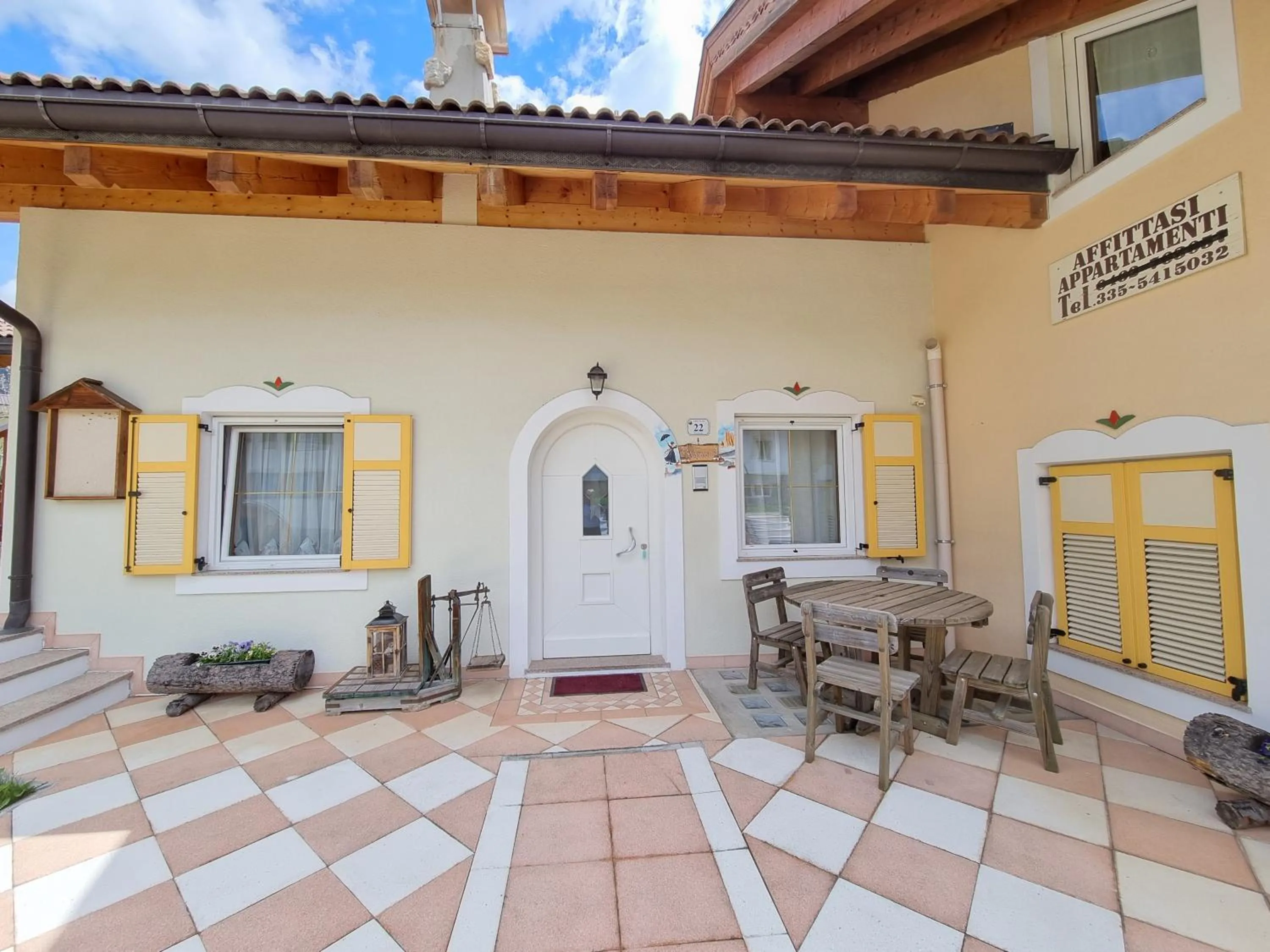 Facade/entrance in Residence Le Rose