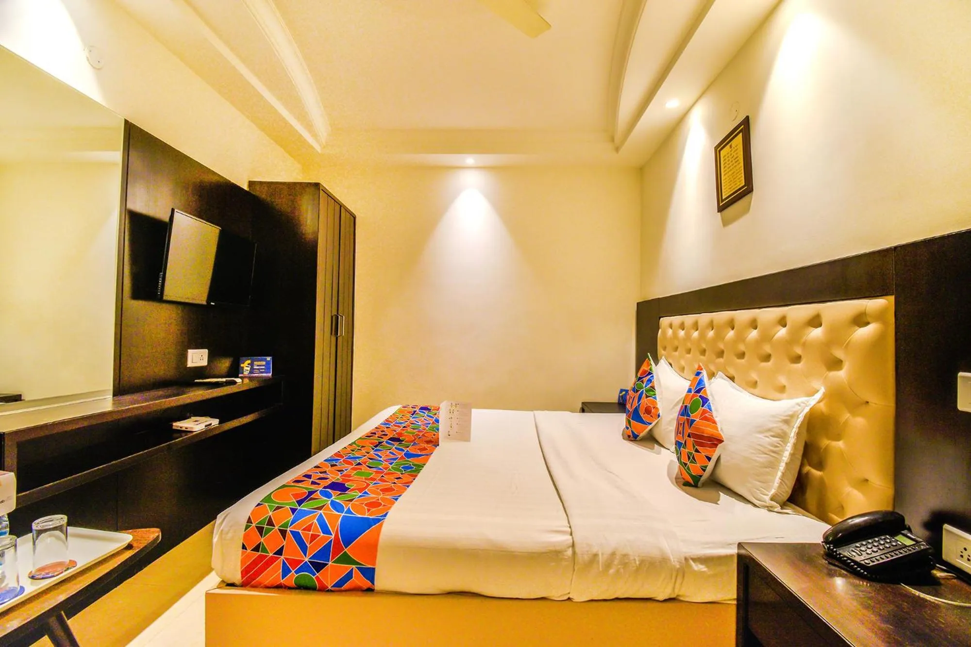 Bedroom, Bed in Hotel Le Golden