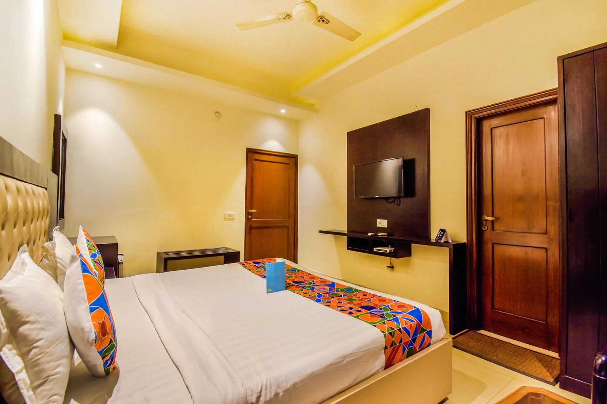 Bedroom, Bed in Hotel Le Golden